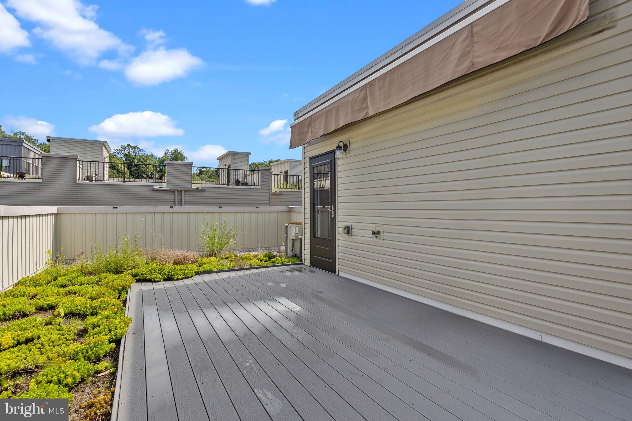 EAST FALLS - Residential