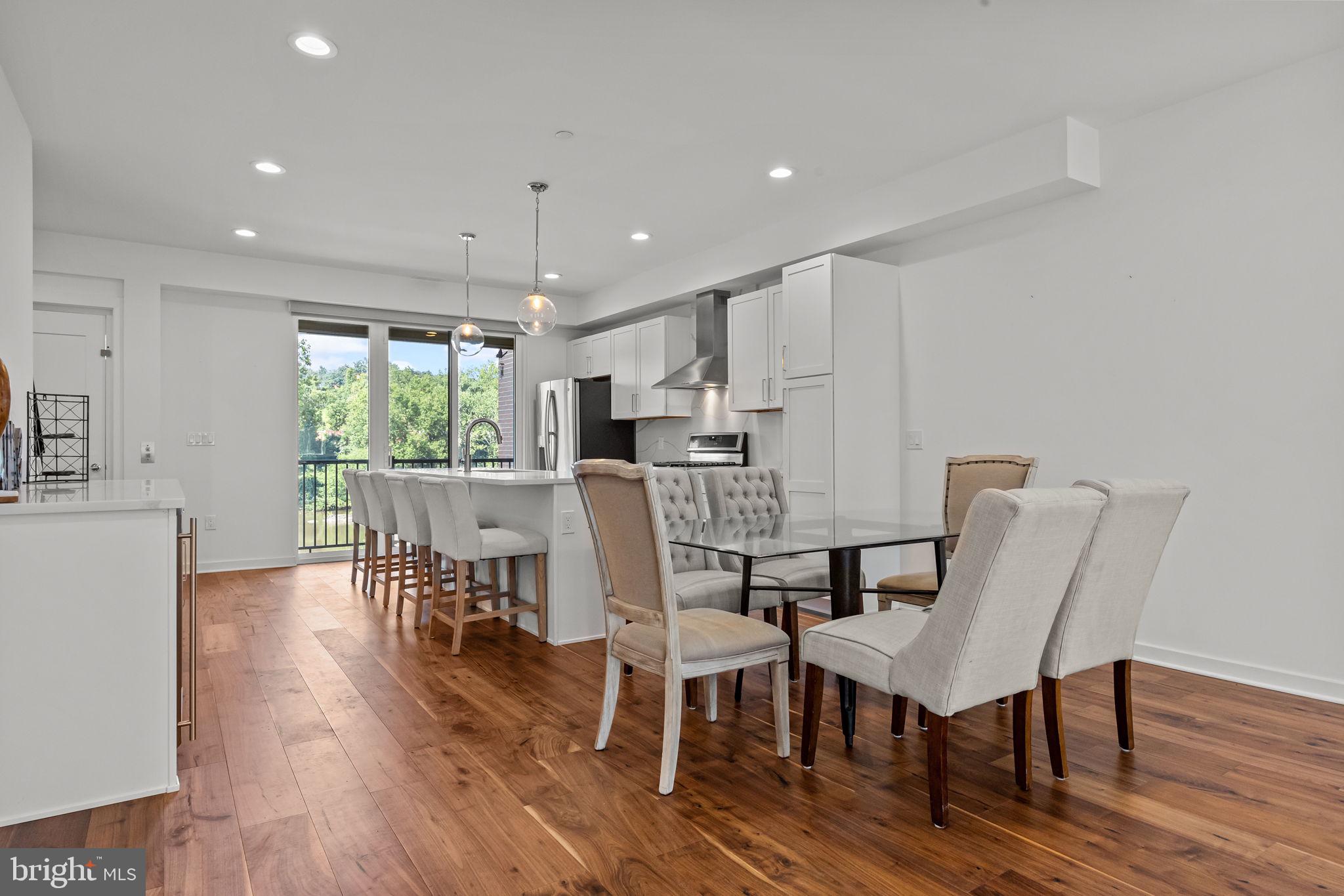 EAST FALLS - Residential