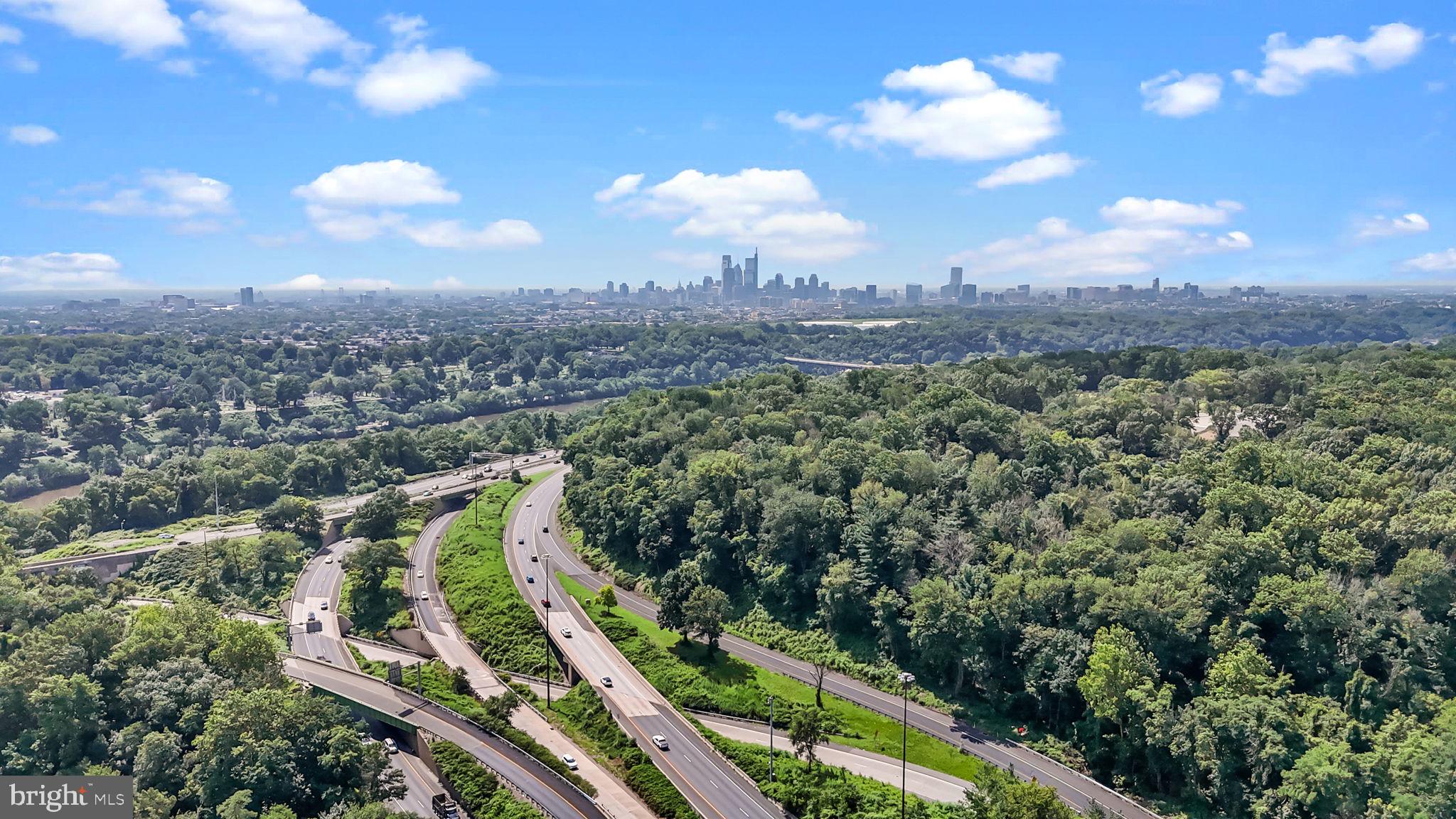 EAST FALLS - Residential