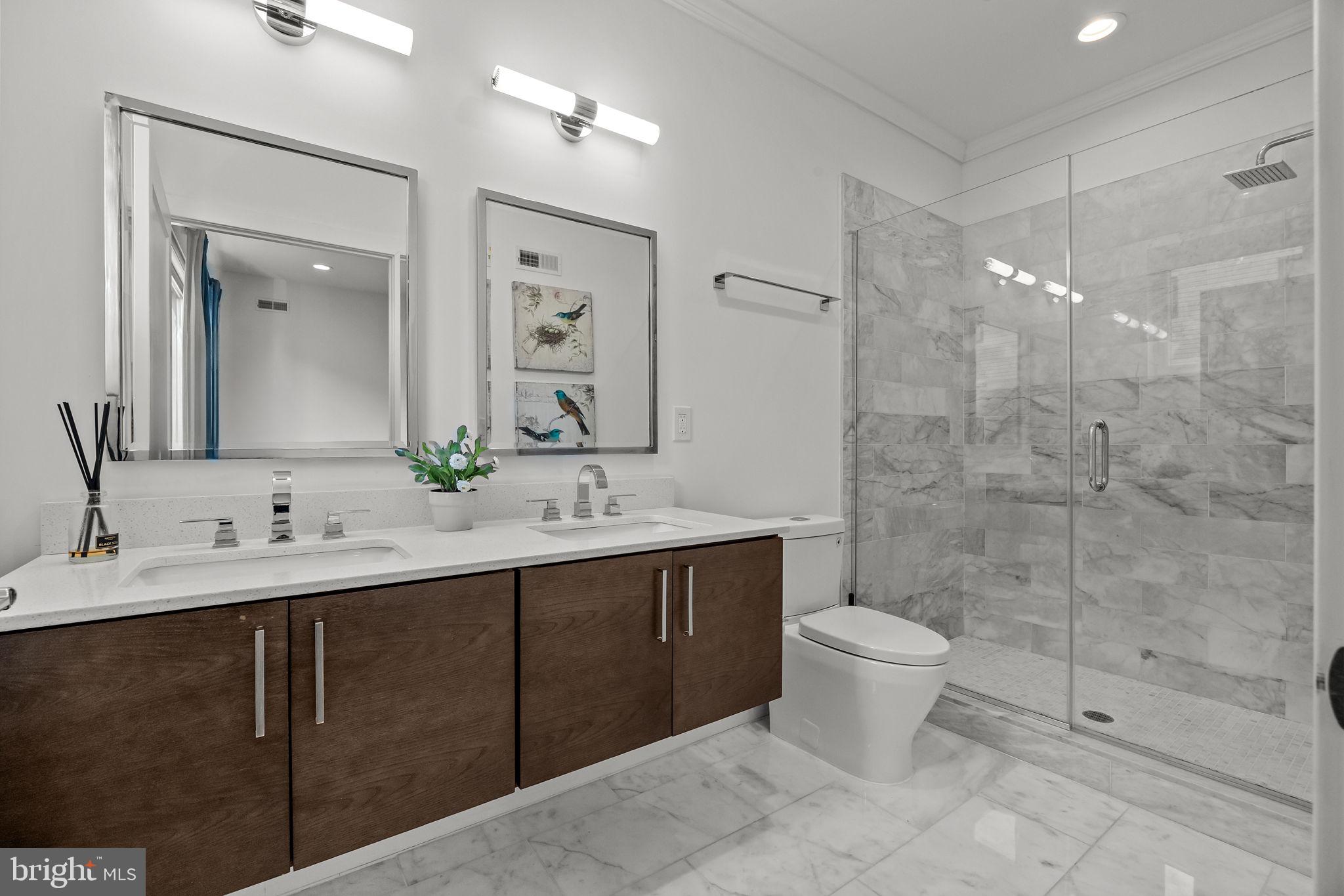 EAST FALLS - Residential