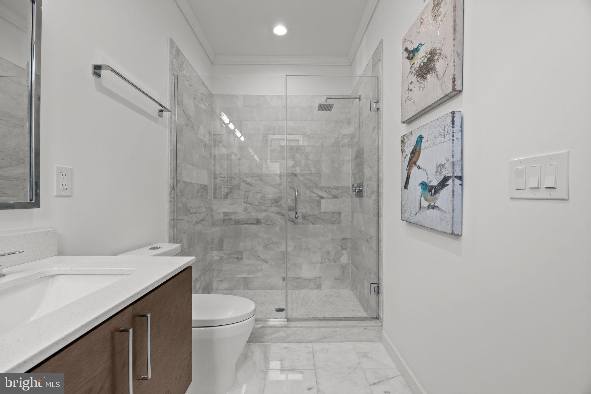 EAST FALLS - Residential