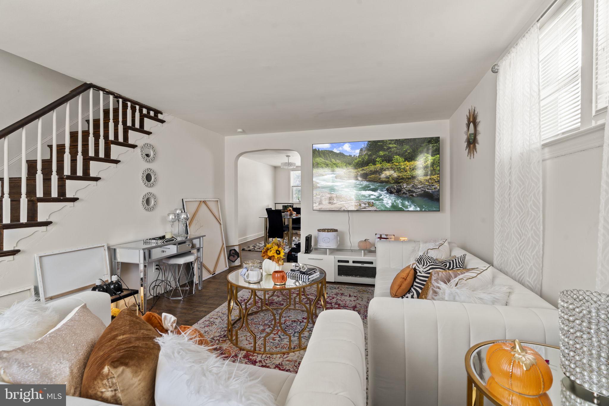 EDGEMONT PARK - Residential