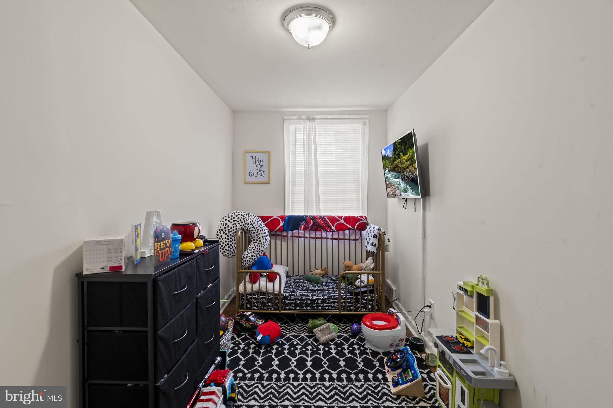 EDGEMONT PARK - Residential