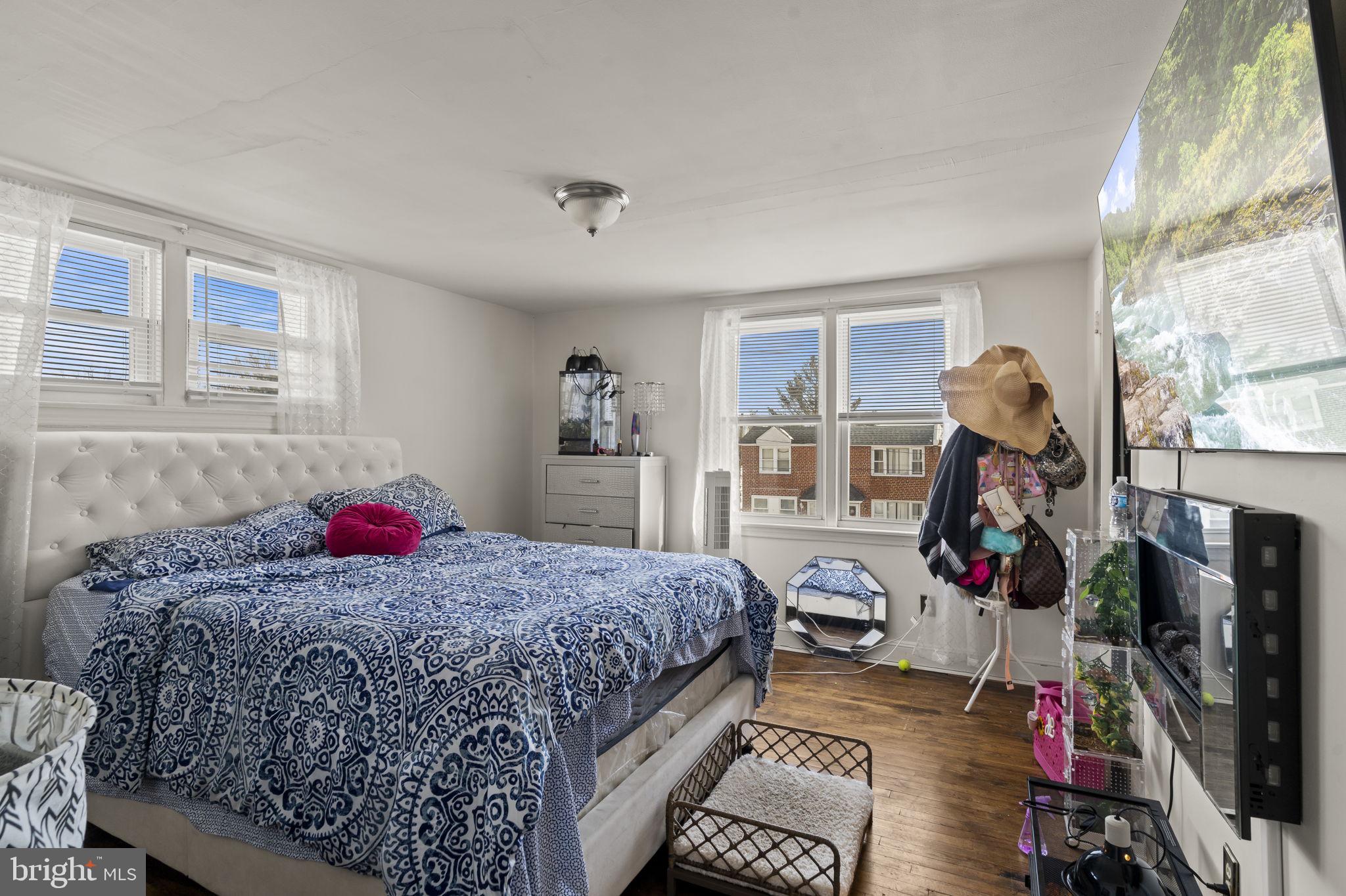 EDGEMONT PARK - Residential