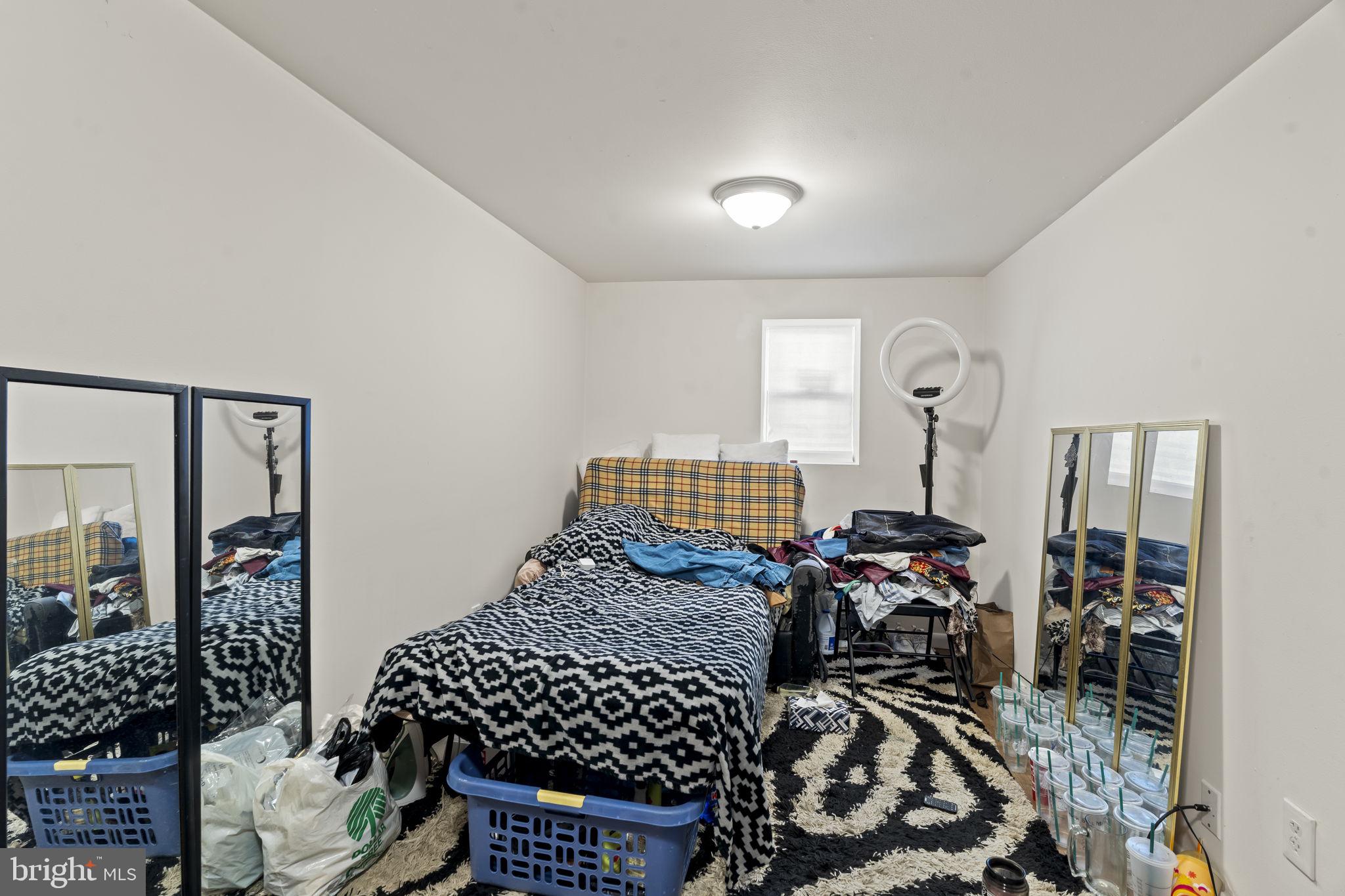 EDGEMONT PARK - Residential