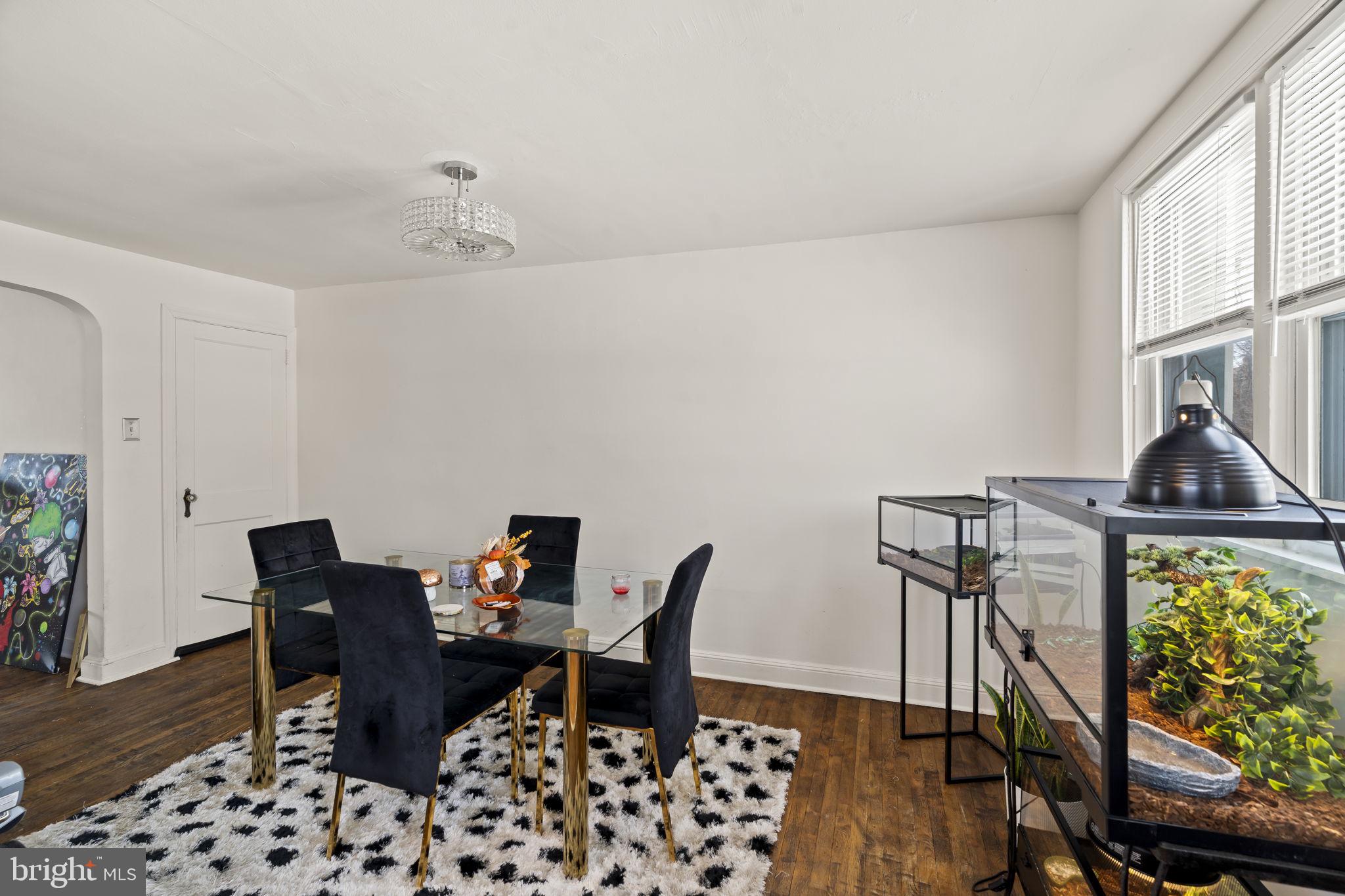 EDGEMONT PARK - Residential