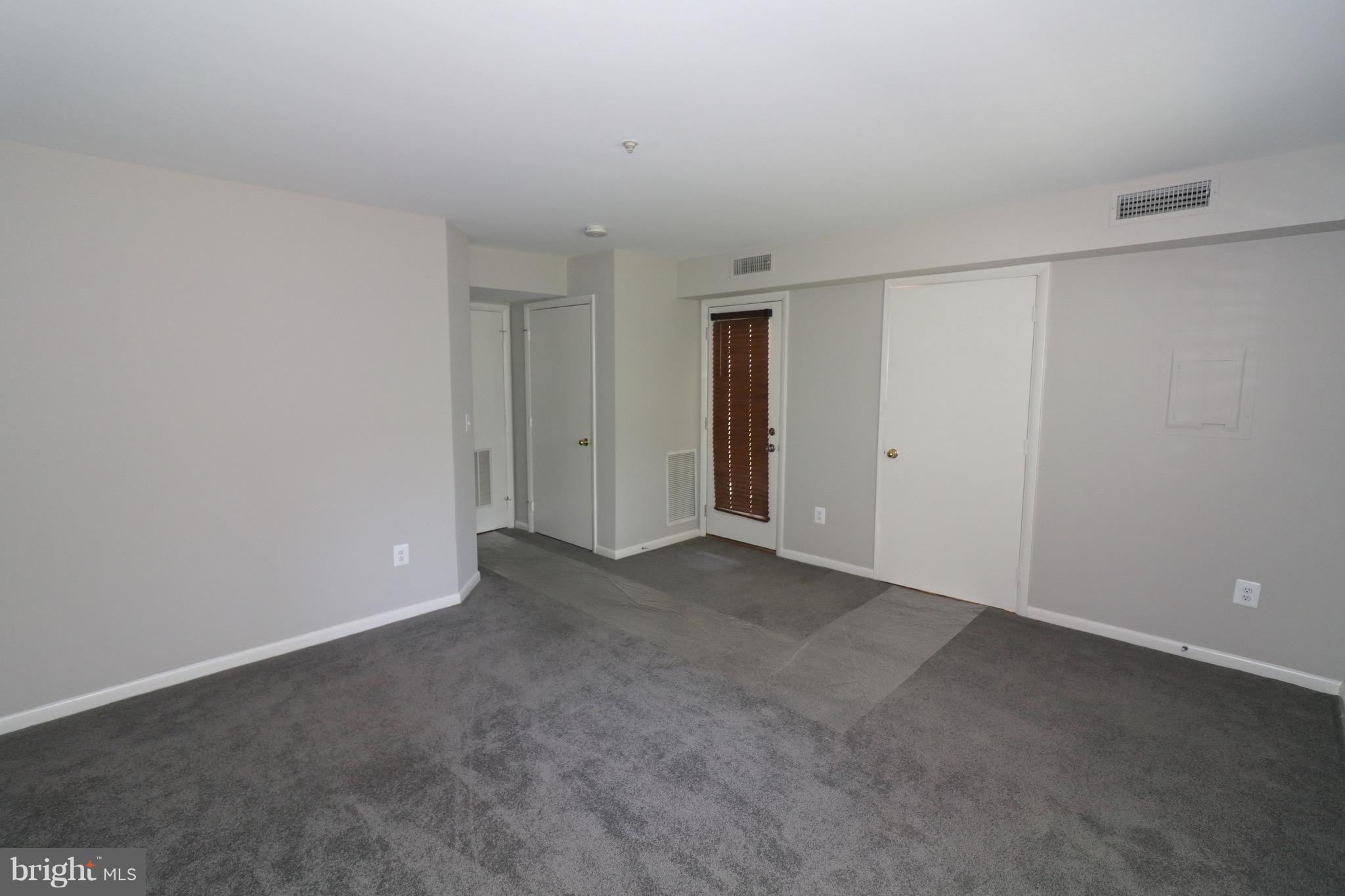 ANNAPOLIS OVERLOOK - Residential Lease