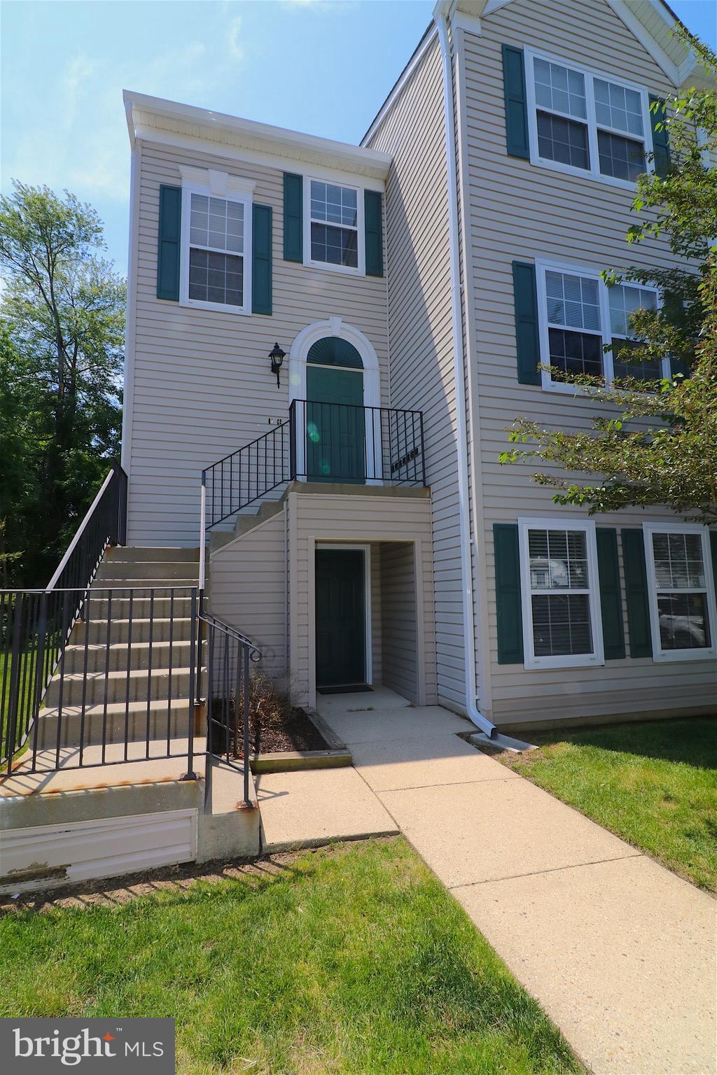 ANNAPOLIS OVERLOOK - Residential Lease