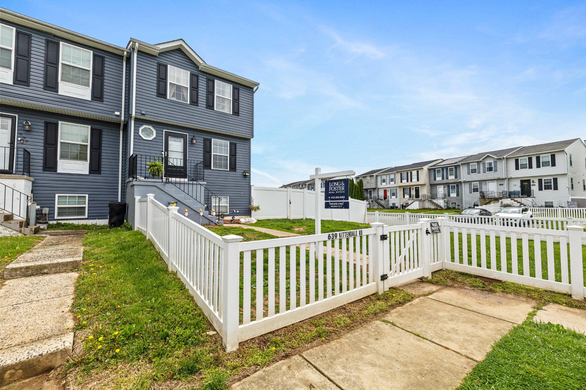 CARROLLWOOD MANOR - Residential