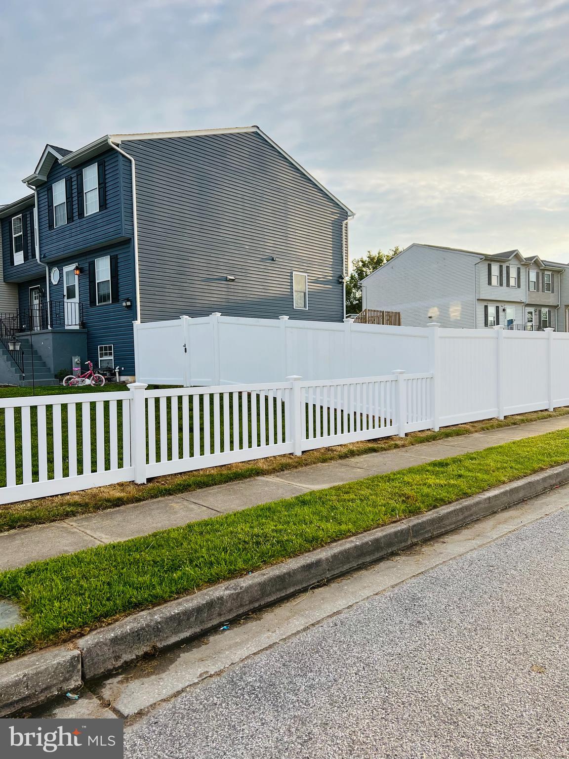 CARROLLWOOD MANOR - Residential