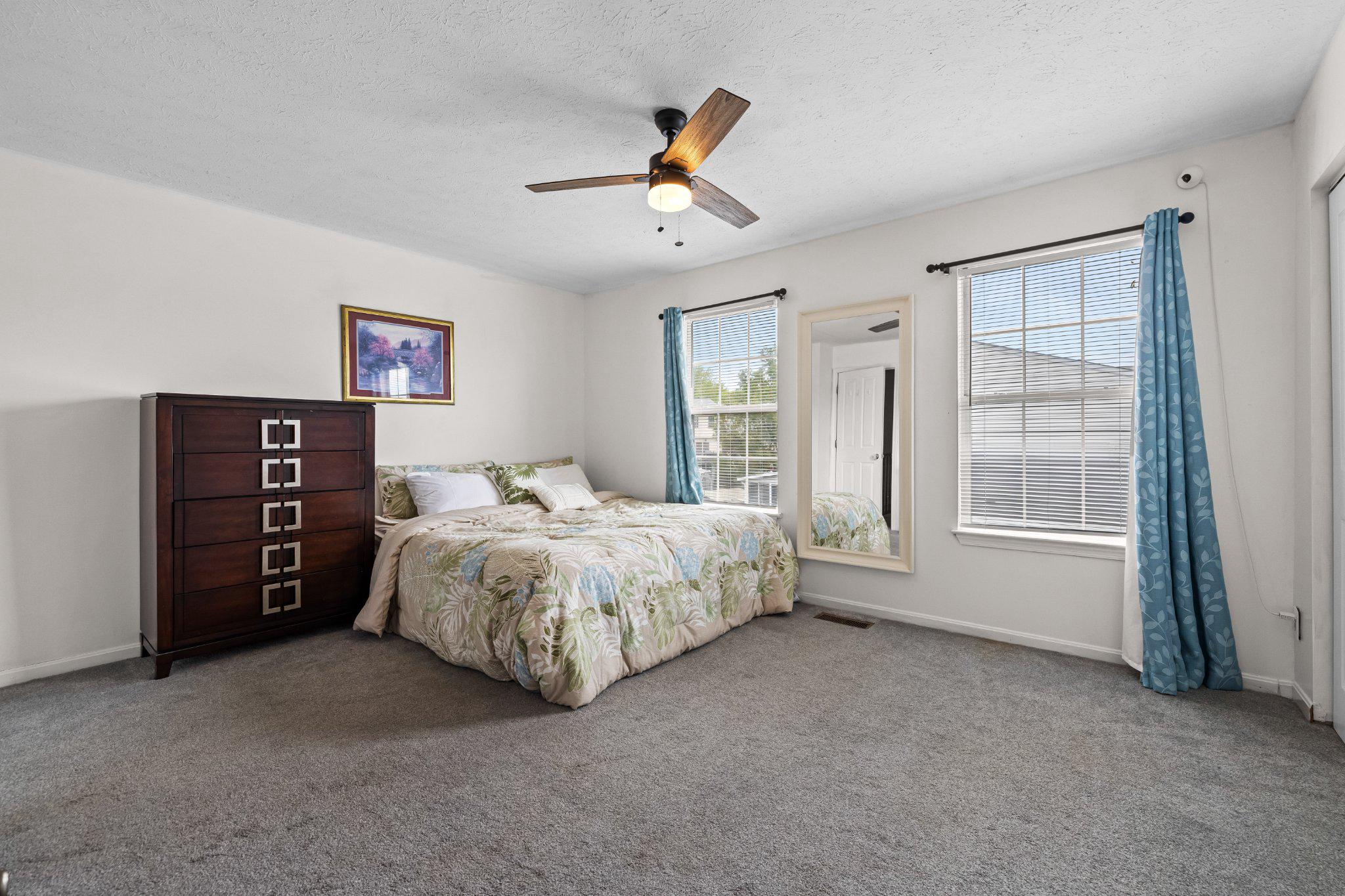 CARROLLWOOD MANOR - Residential