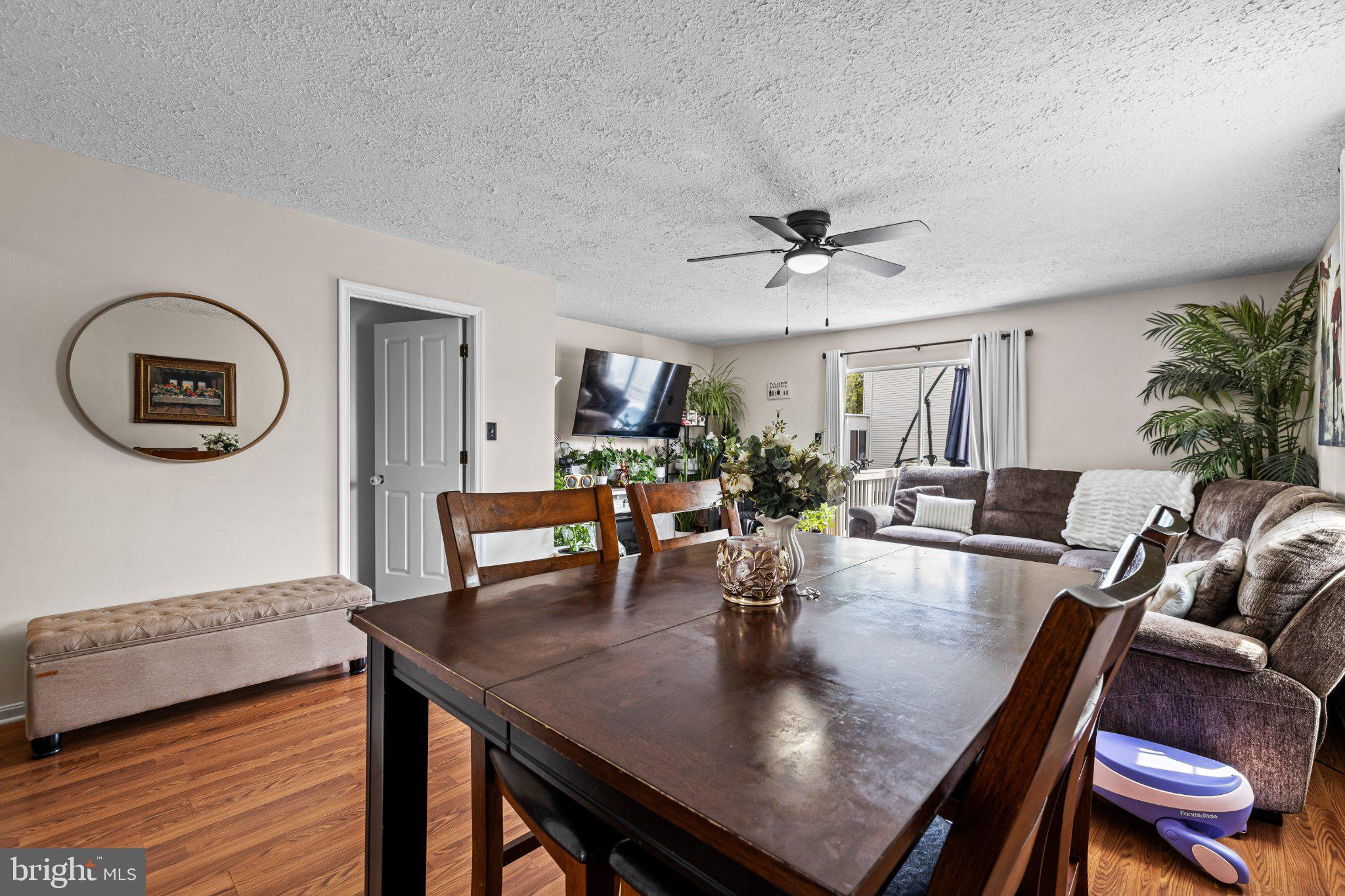 CARROLLWOOD MANOR - Residential