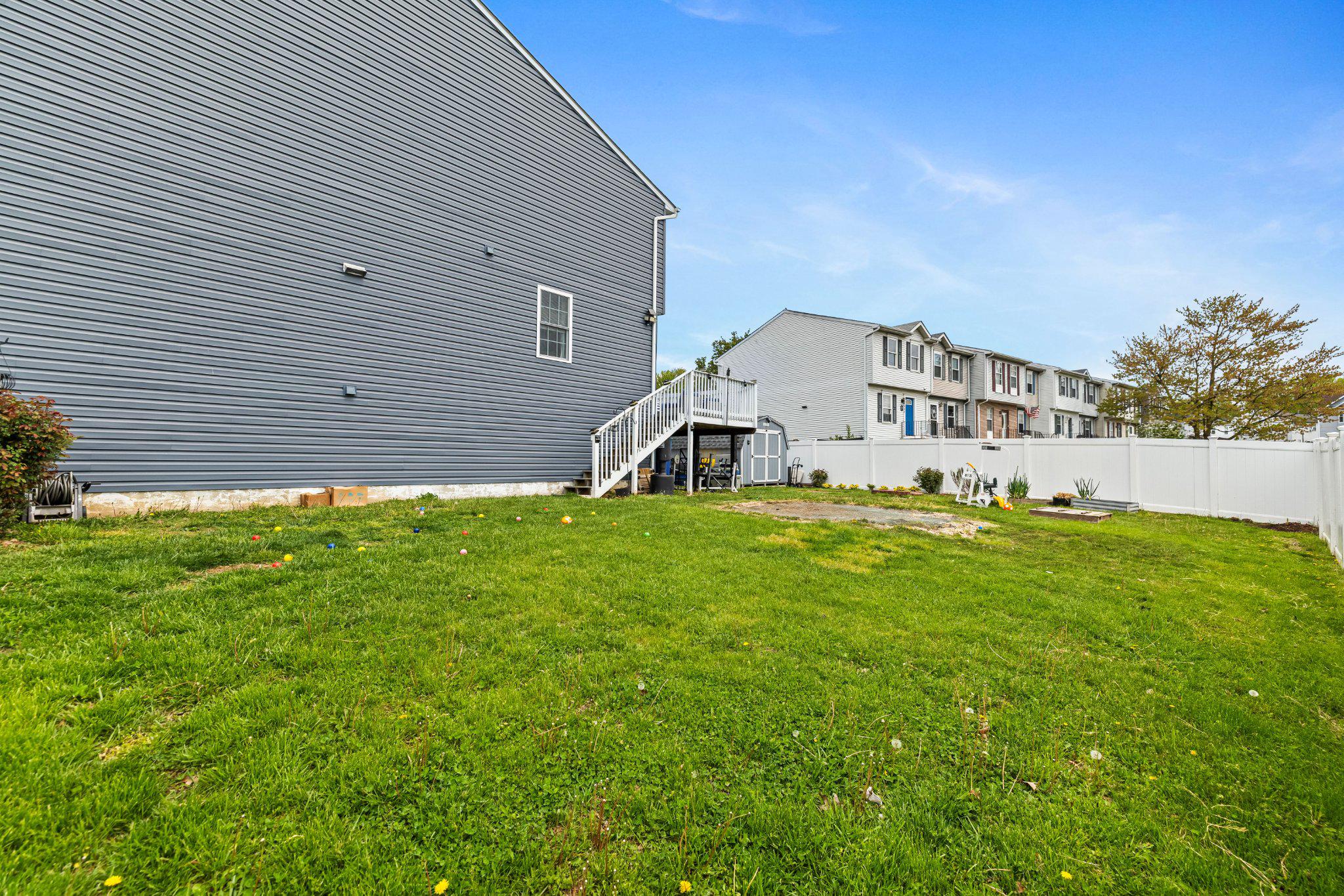 CARROLLWOOD MANOR - Residential