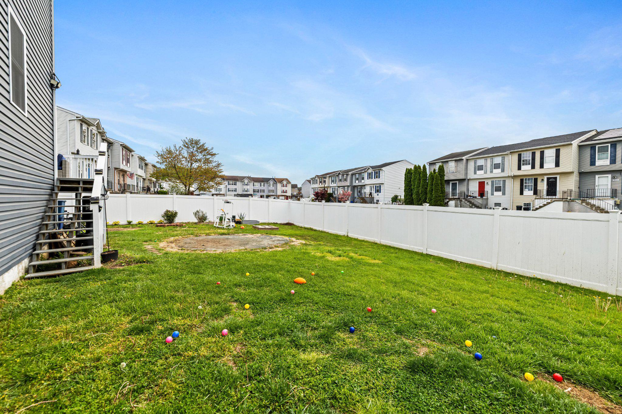 CARROLLWOOD MANOR - Residential