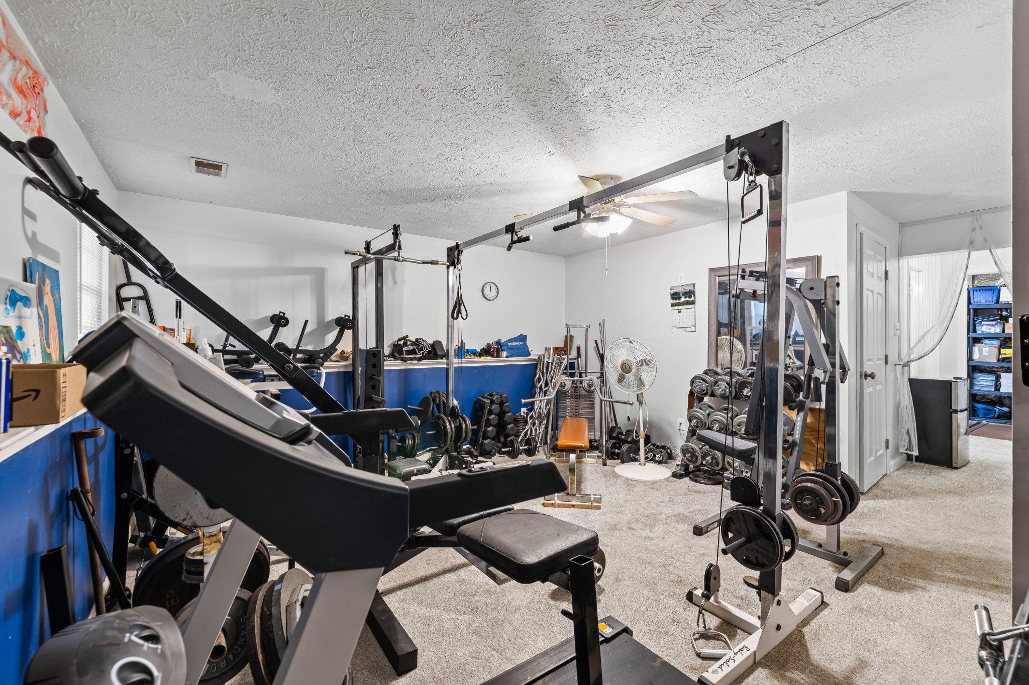 CARROLLWOOD MANOR - Residential