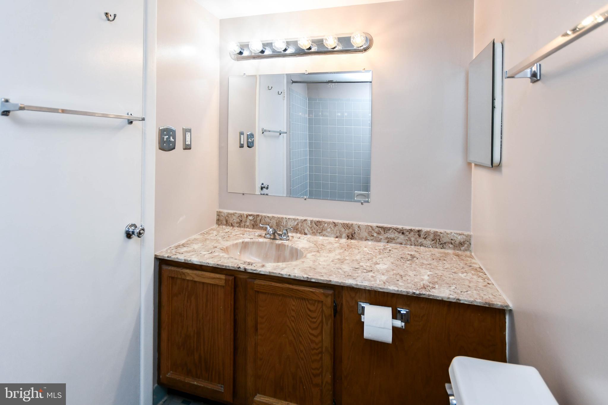 NORTH CREEK PLACE CODM - Residential Lease