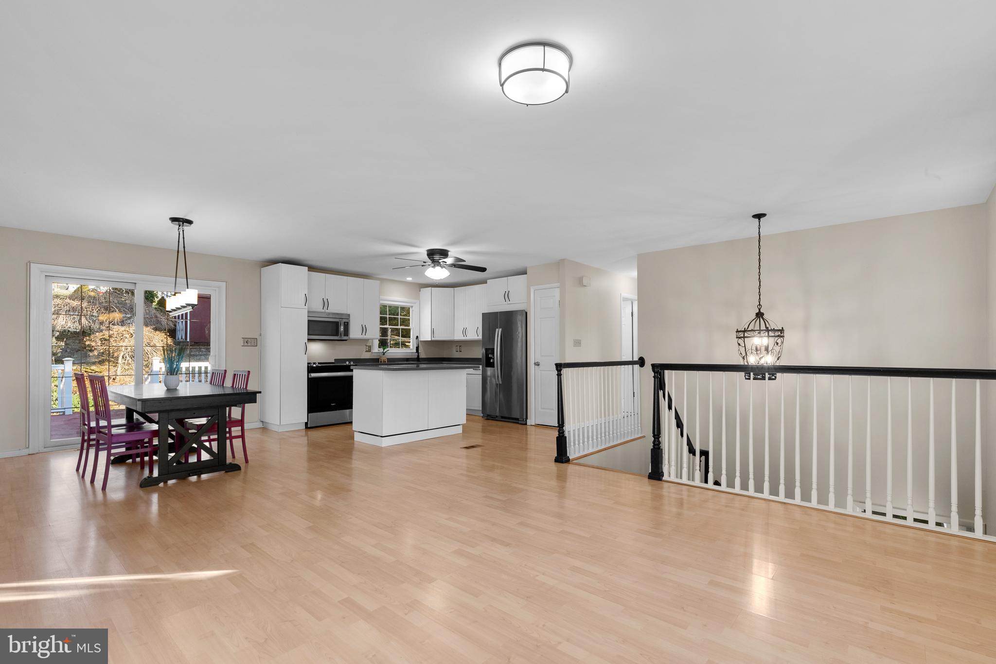 FOUNTAIN VIEW - Residential