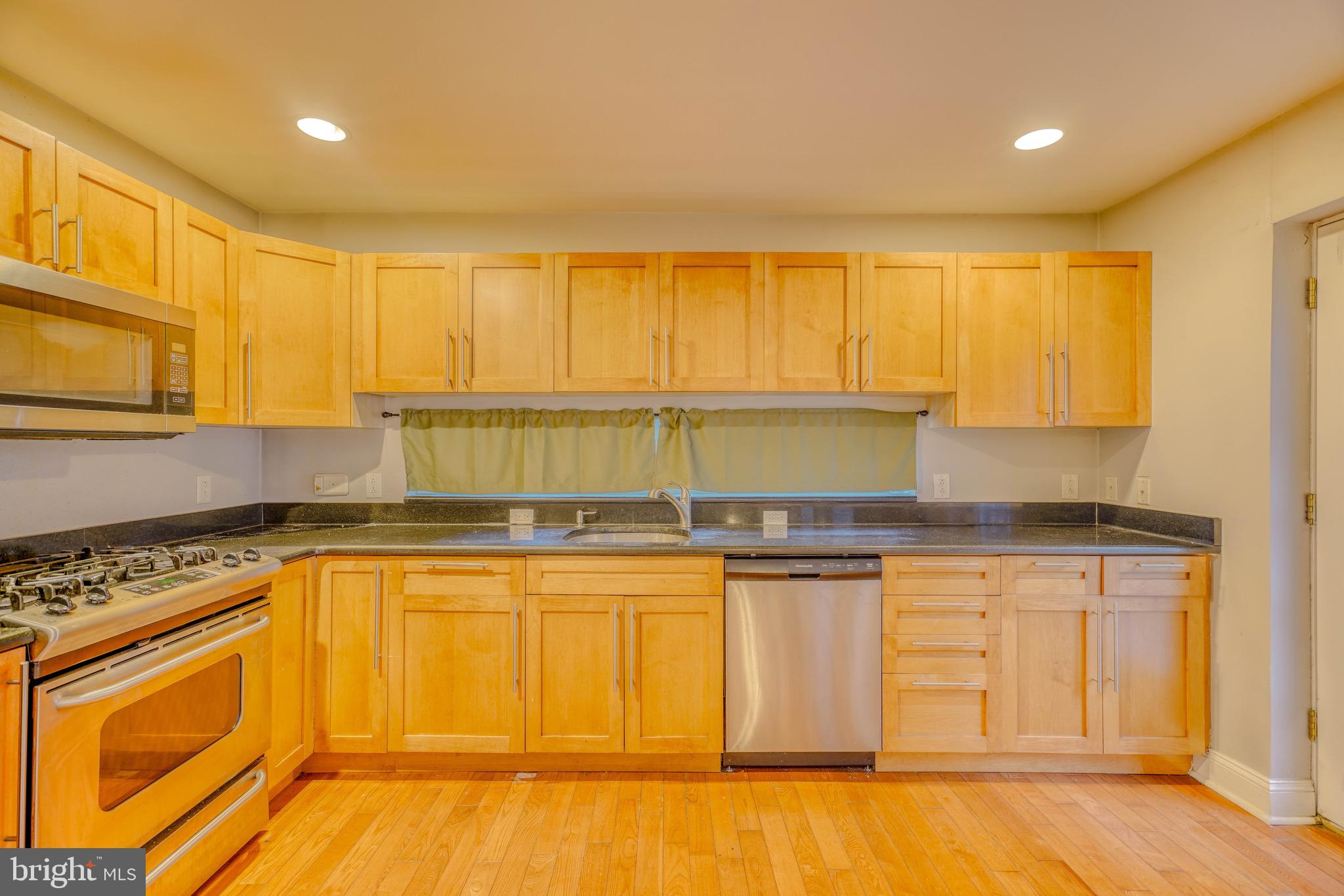 SPRING ARTS - Residential