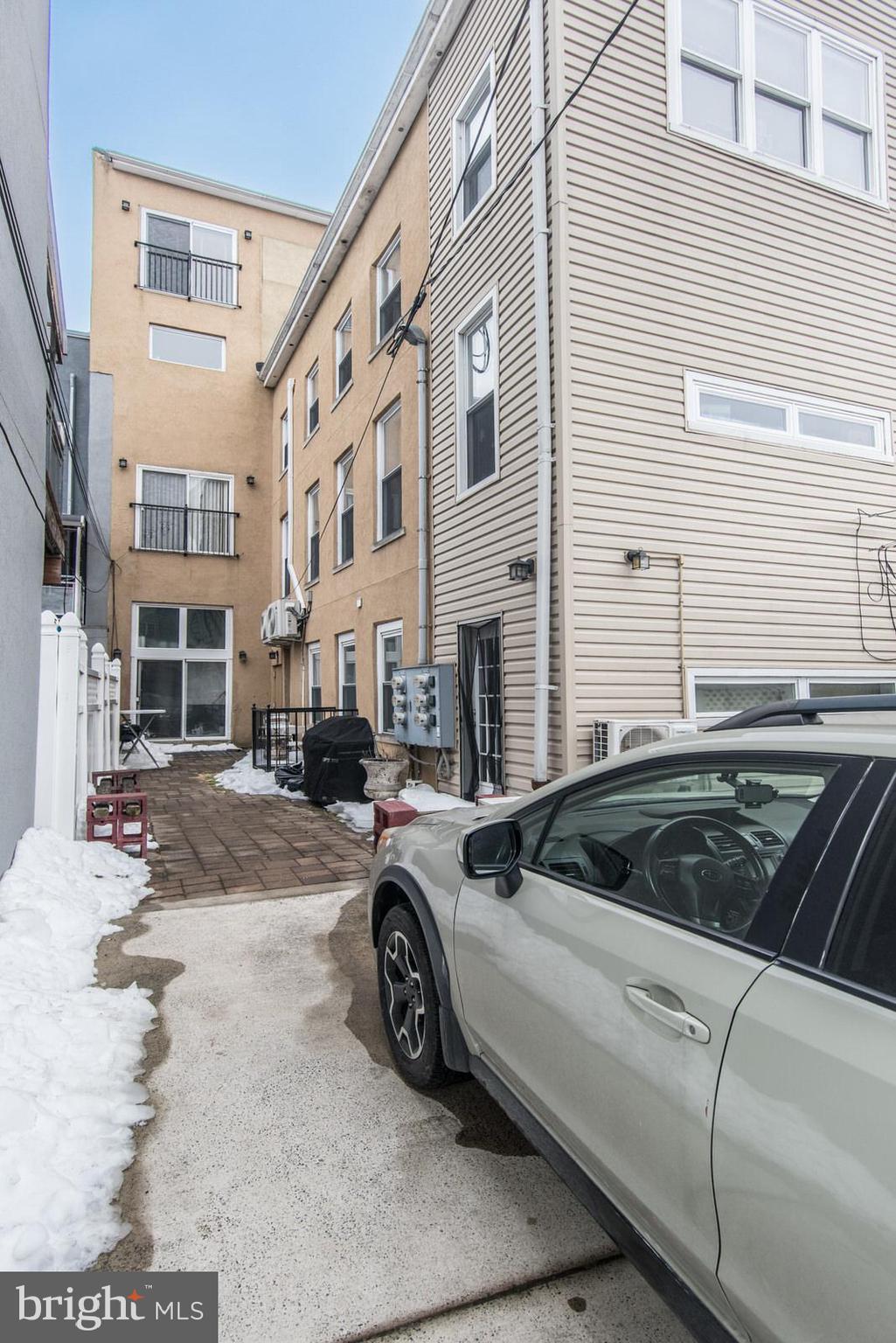 SPRING ARTS - Residential