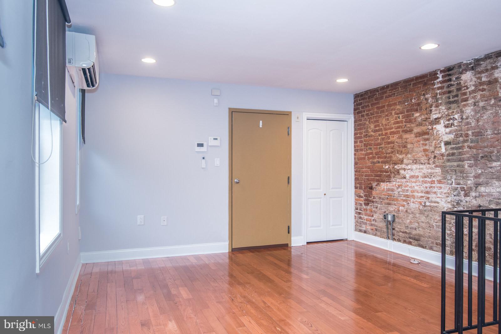 SPRING ARTS - Residential