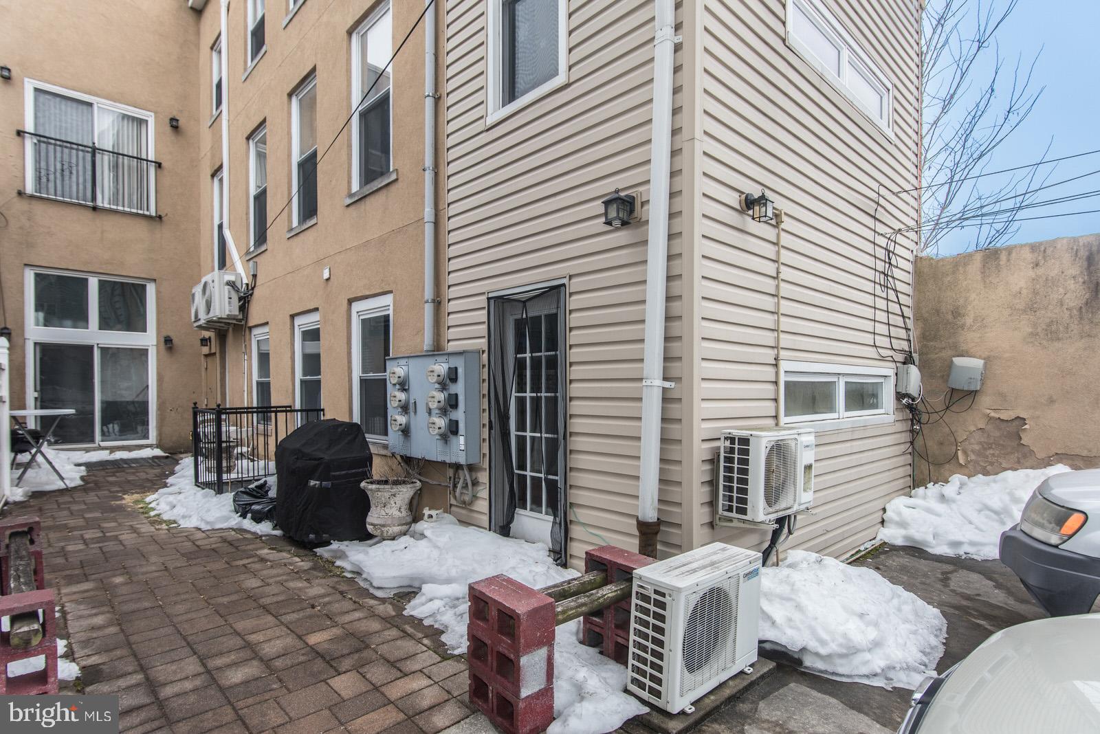 SPRING ARTS - Residential