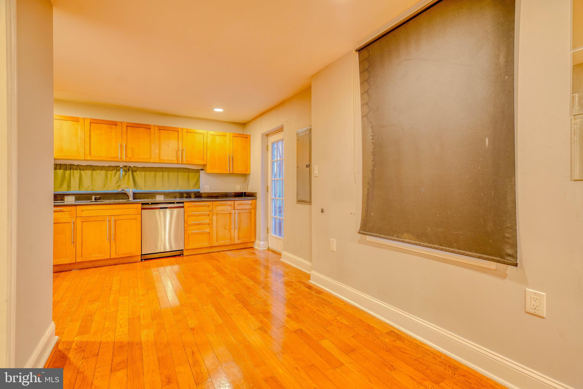 SPRING ARTS - Residential