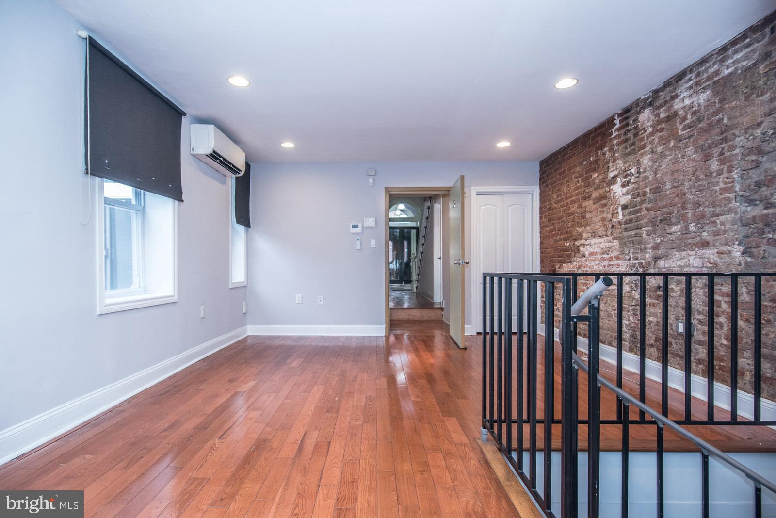 SPRING ARTS - Residential