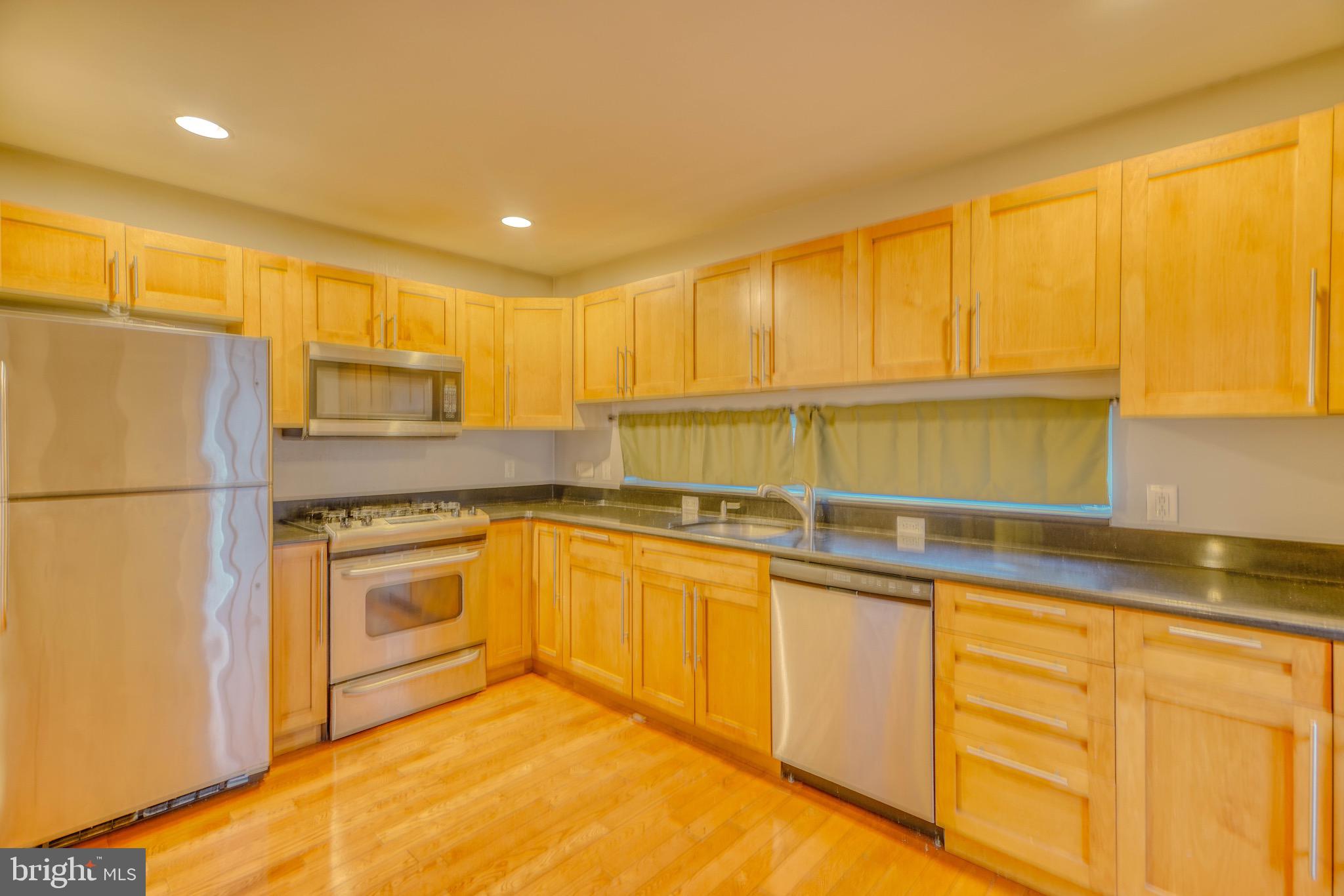 SPRING ARTS - Residential