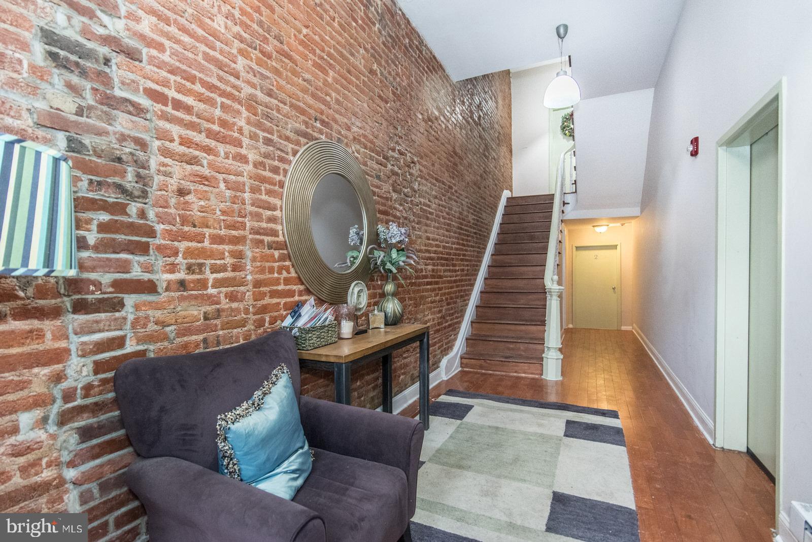 SPRING ARTS - Residential