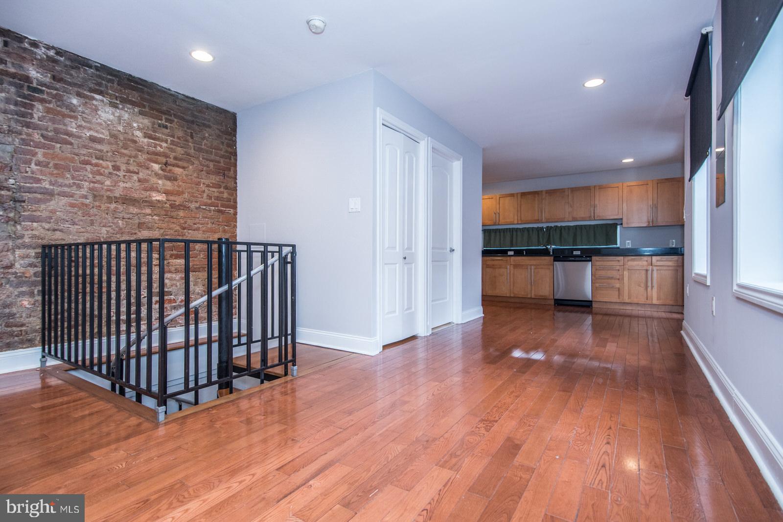 SPRING ARTS - Residential