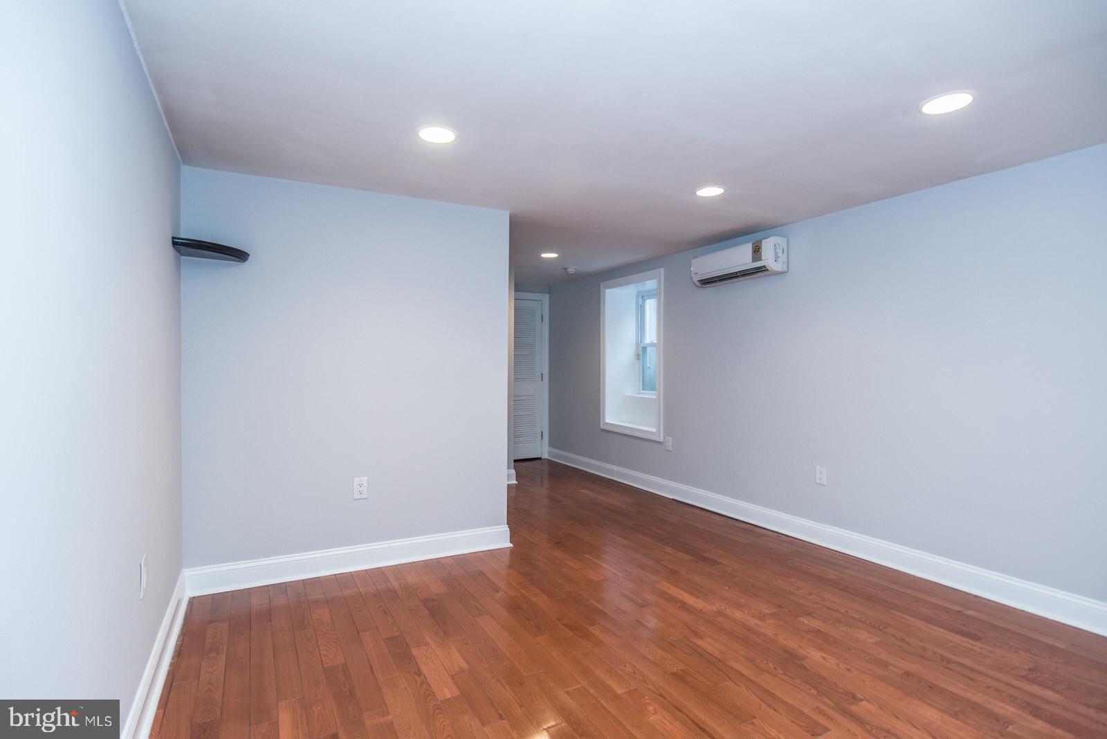 SPRING ARTS - Residential