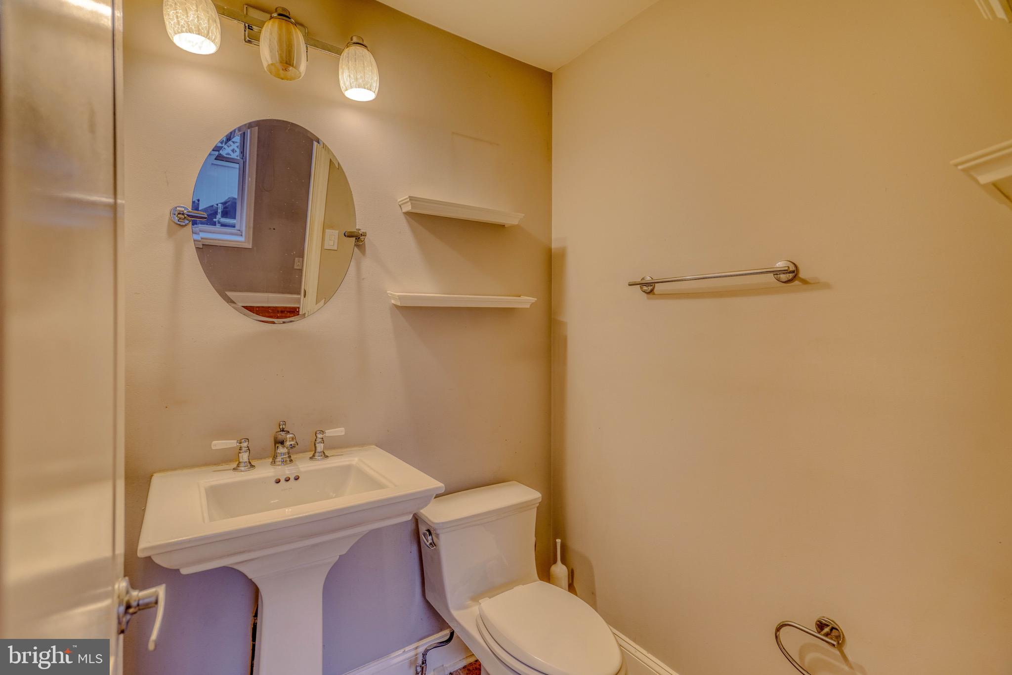 SPRING ARTS - Residential