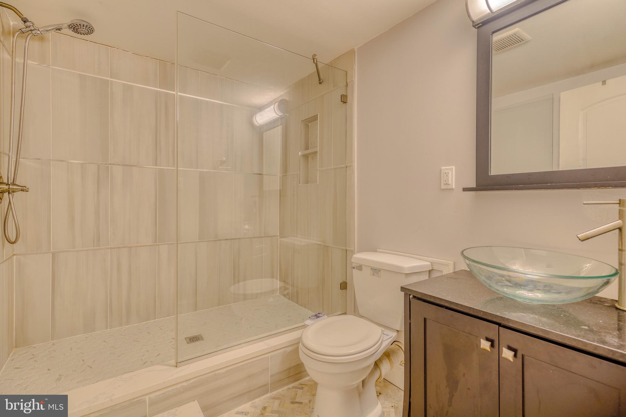 SPRING ARTS - Residential