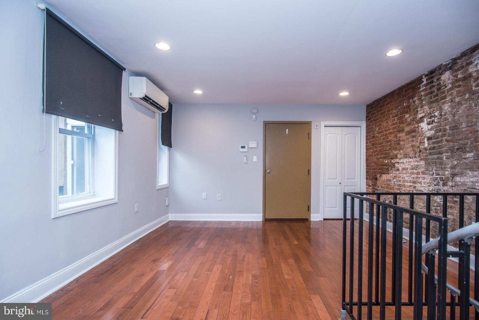 SPRING ARTS - Residential