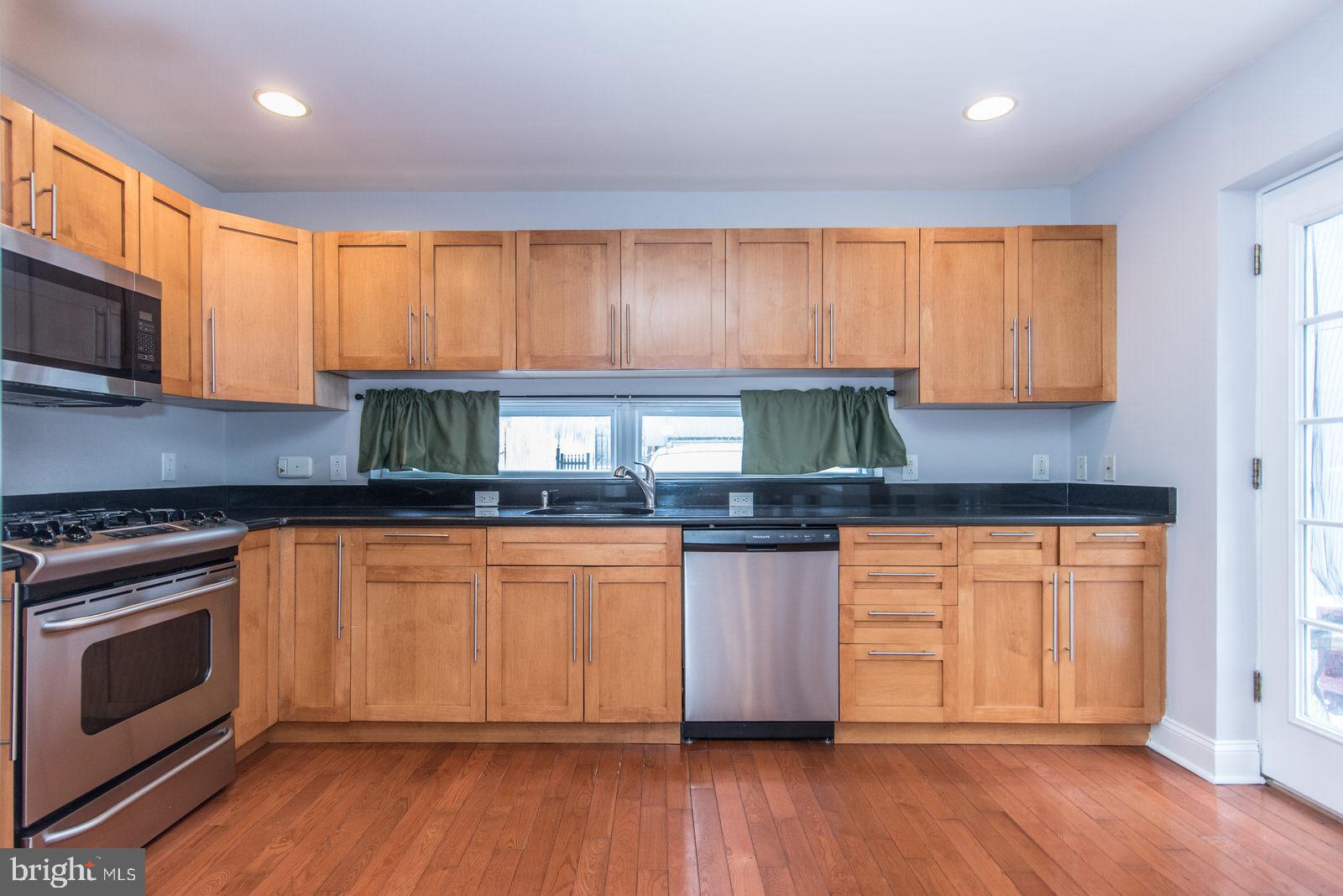 SPRING ARTS - Residential