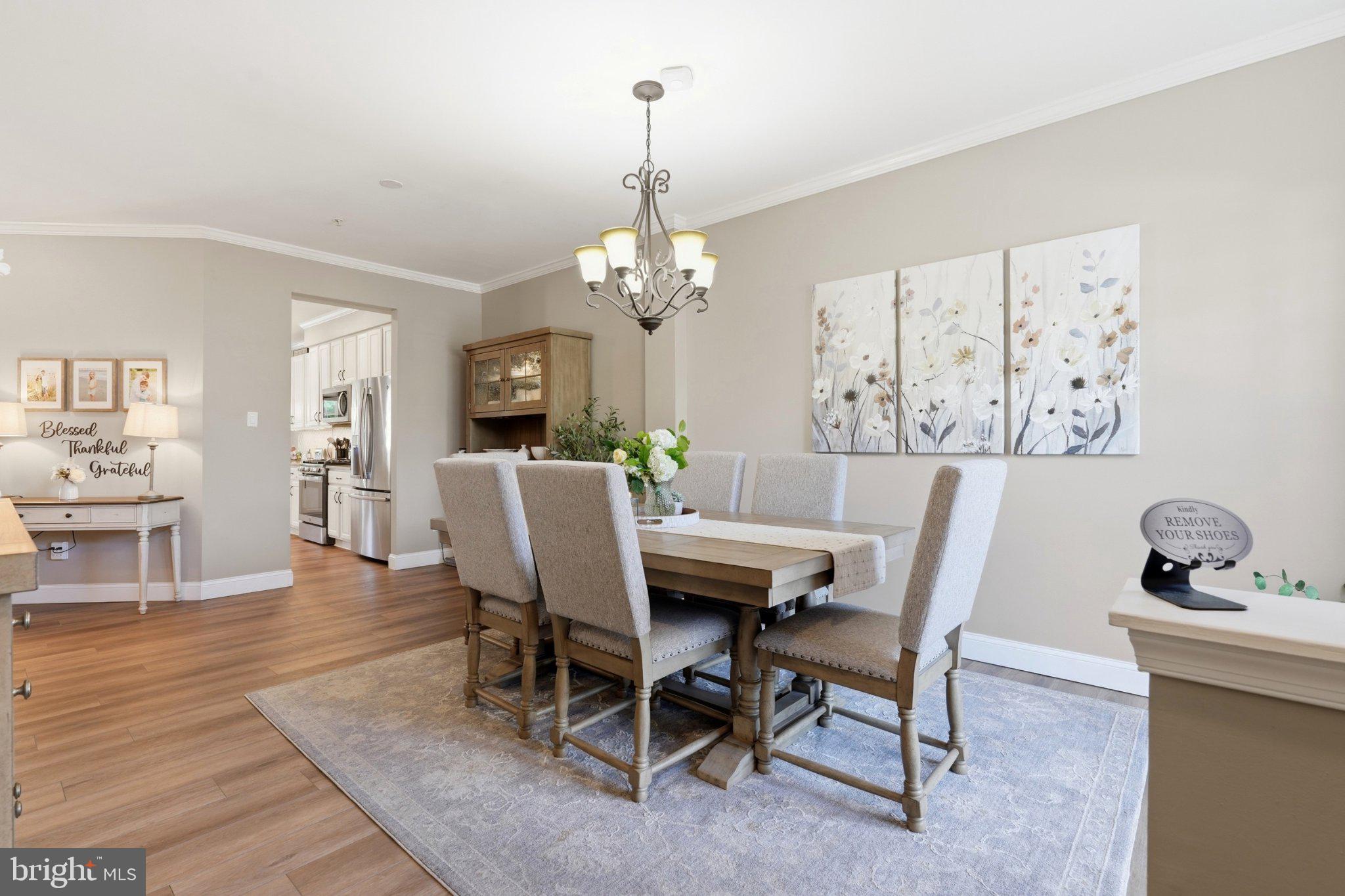 2361 CRABAPPLE CIRCLE