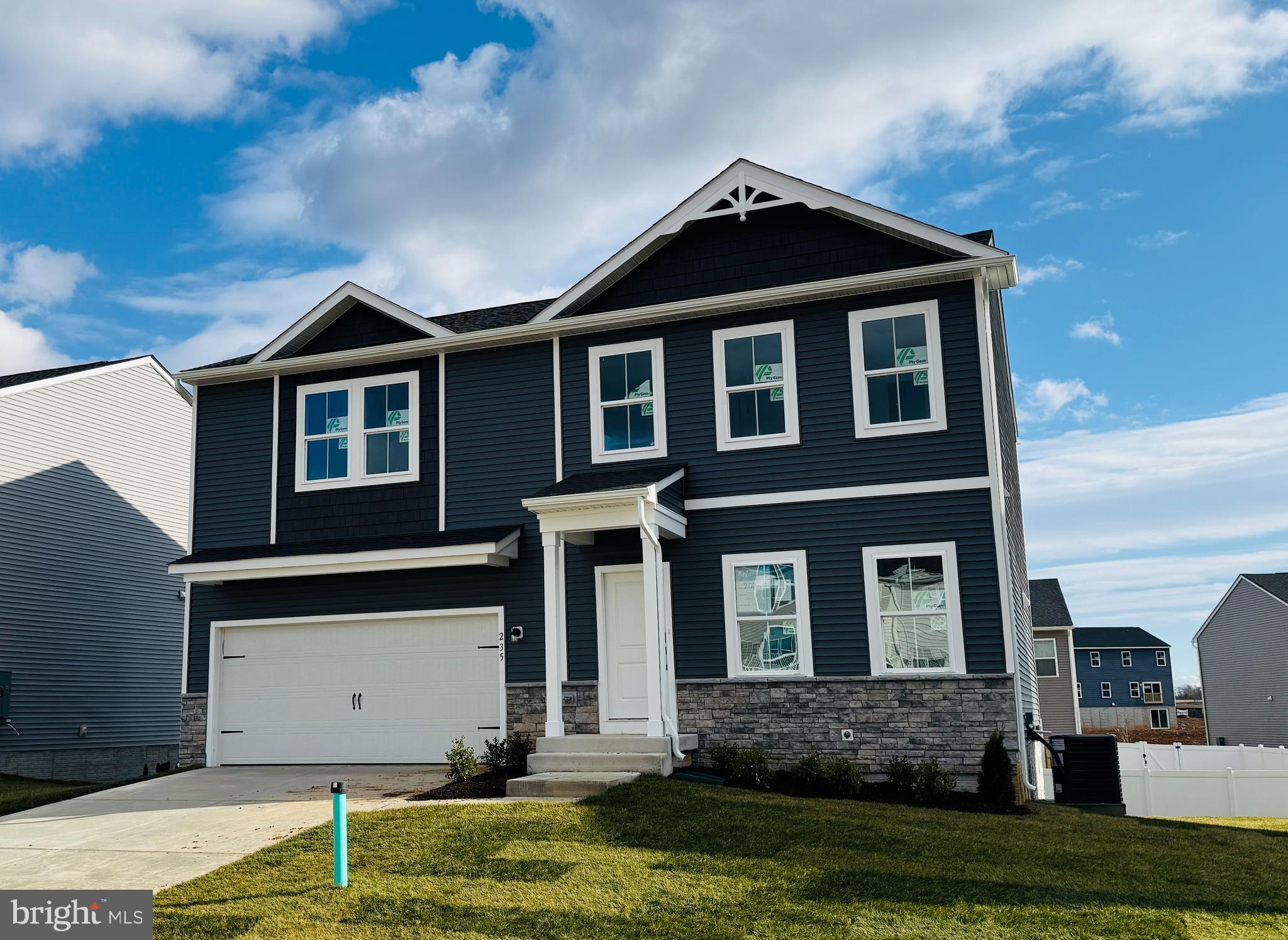 LIBERTY RUN - Residential