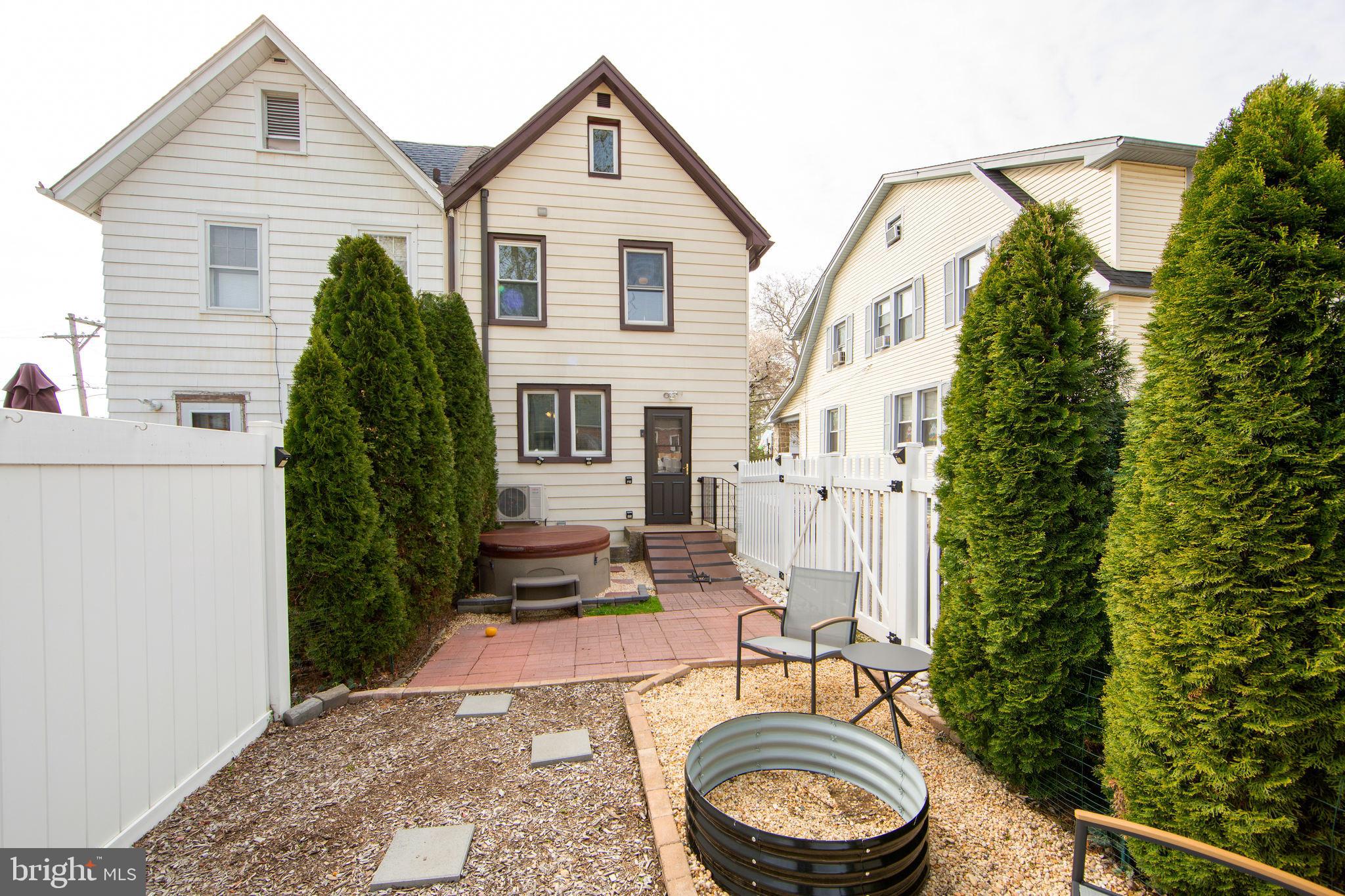 GARRETTFORD - Residential