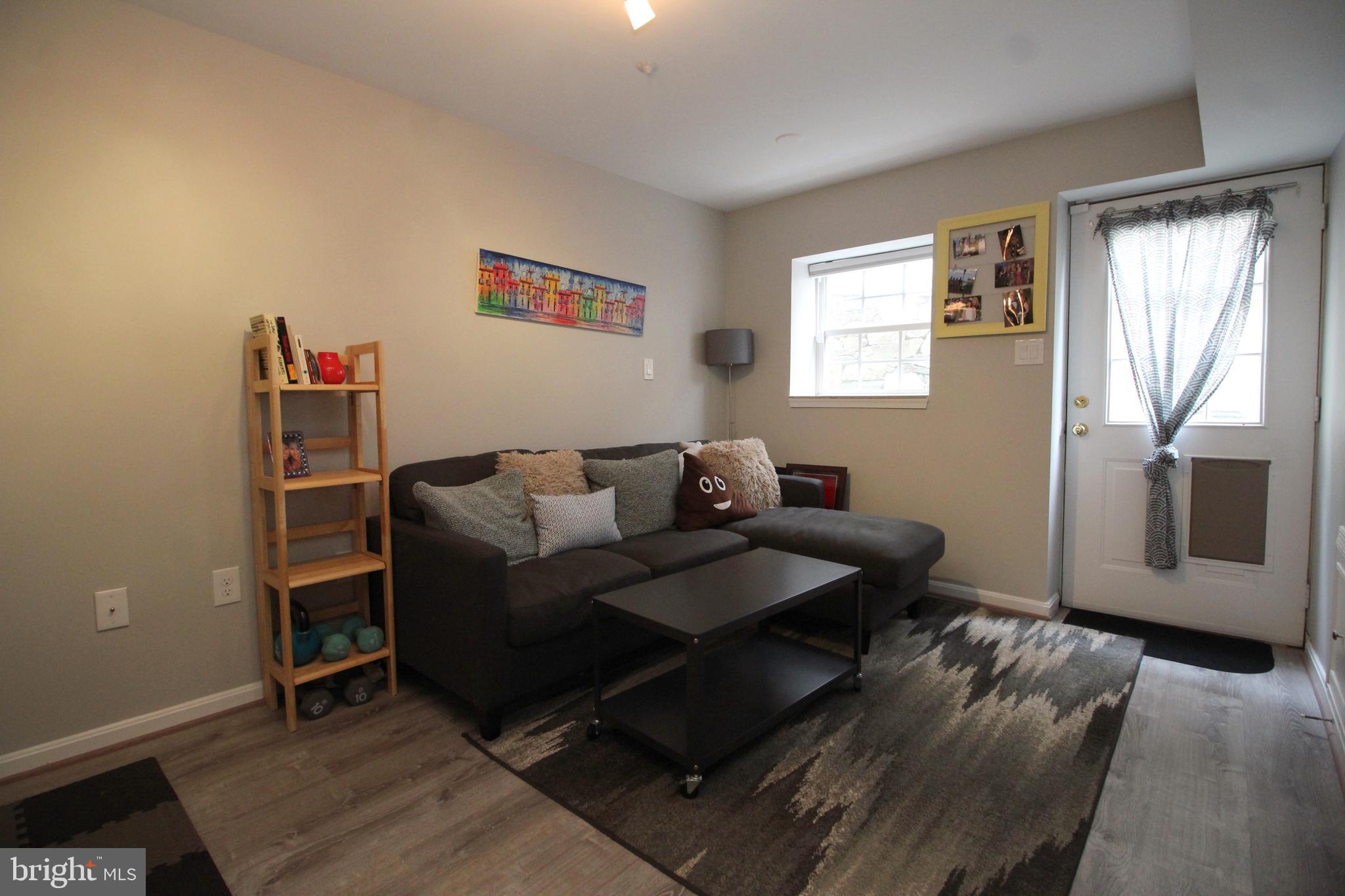 MOUNT VERNON COURT - Residential