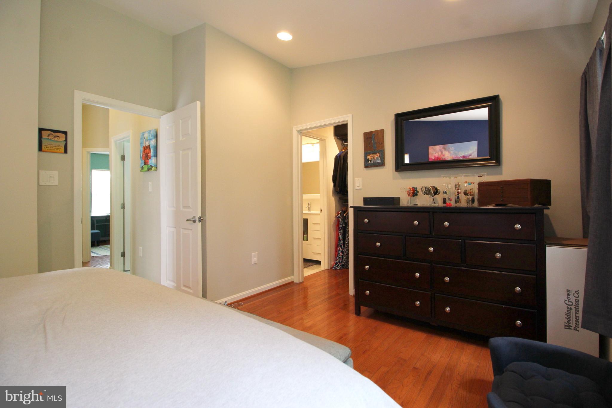 MOUNT VERNON COURT - Residential