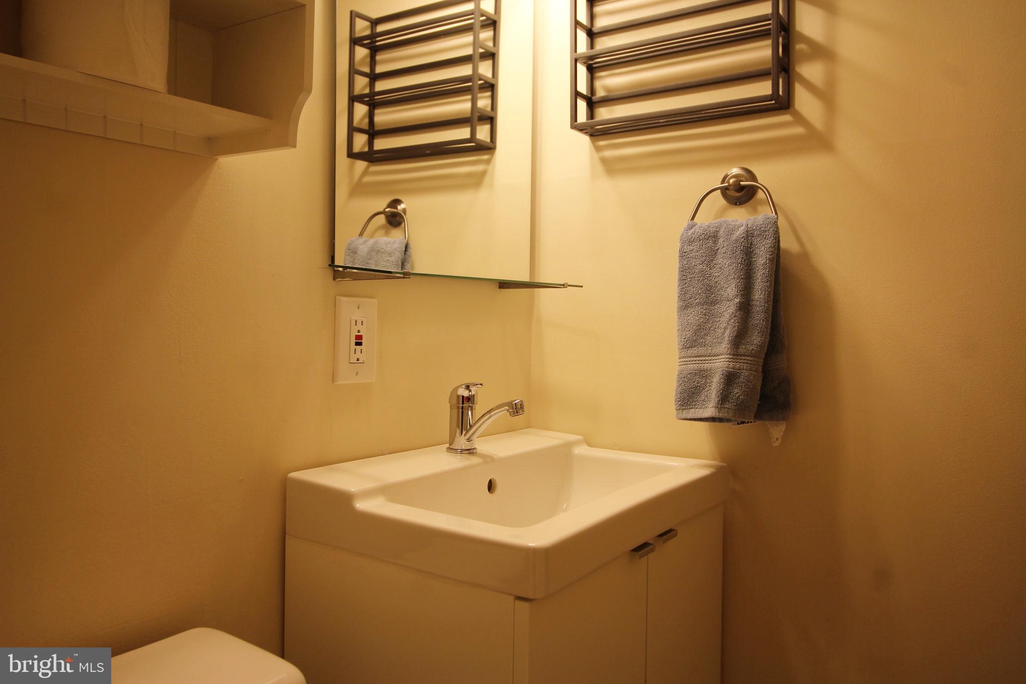 MOUNT VERNON COURT - Residential