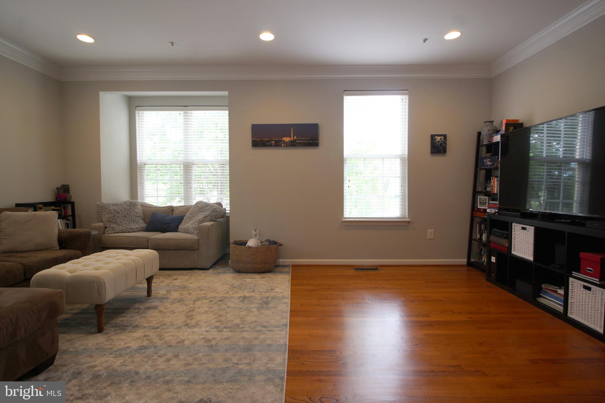 MOUNT VERNON COURT - Residential