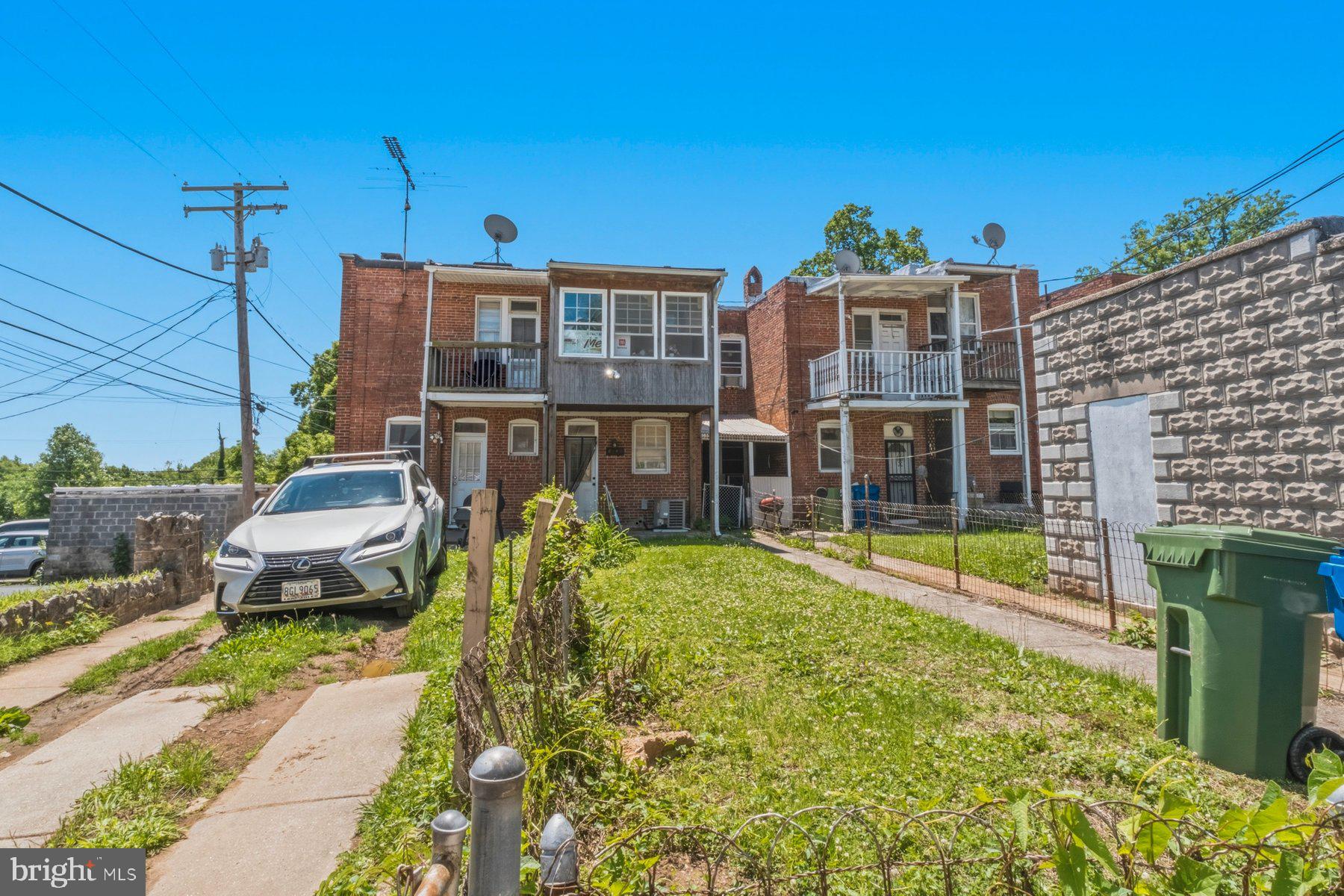 4142 PARKSIDE DRIVE