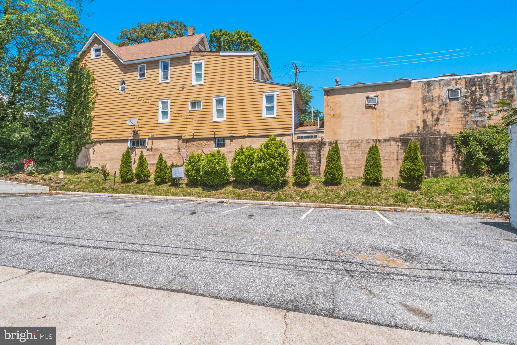 PARKSIDE - Residential