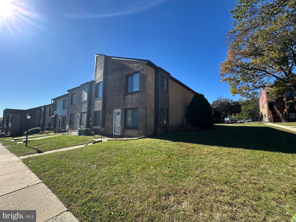 Photo of 5200 Hilltop Drive #G-18, BROOKHAVEN, PA 19015 (MLS # PADE2102340)