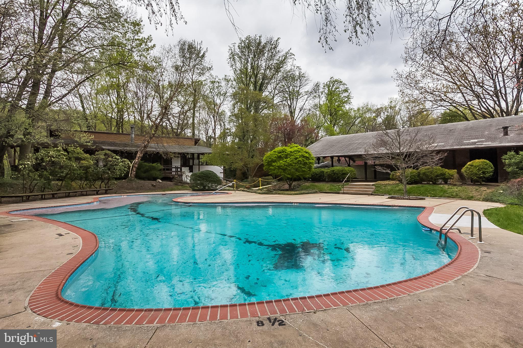 CROSS KEYS - Residential