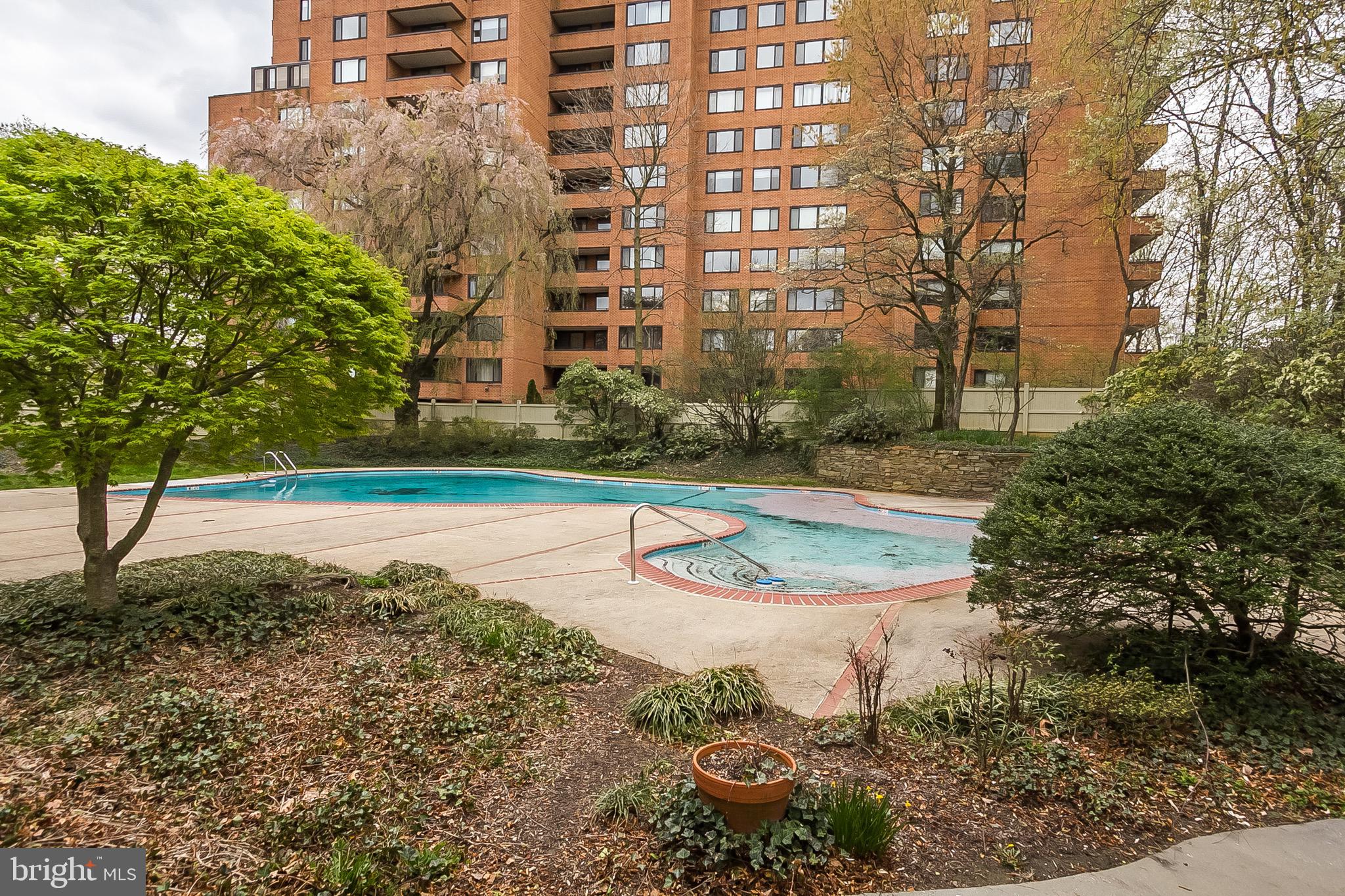 CROSS KEYS - Residential