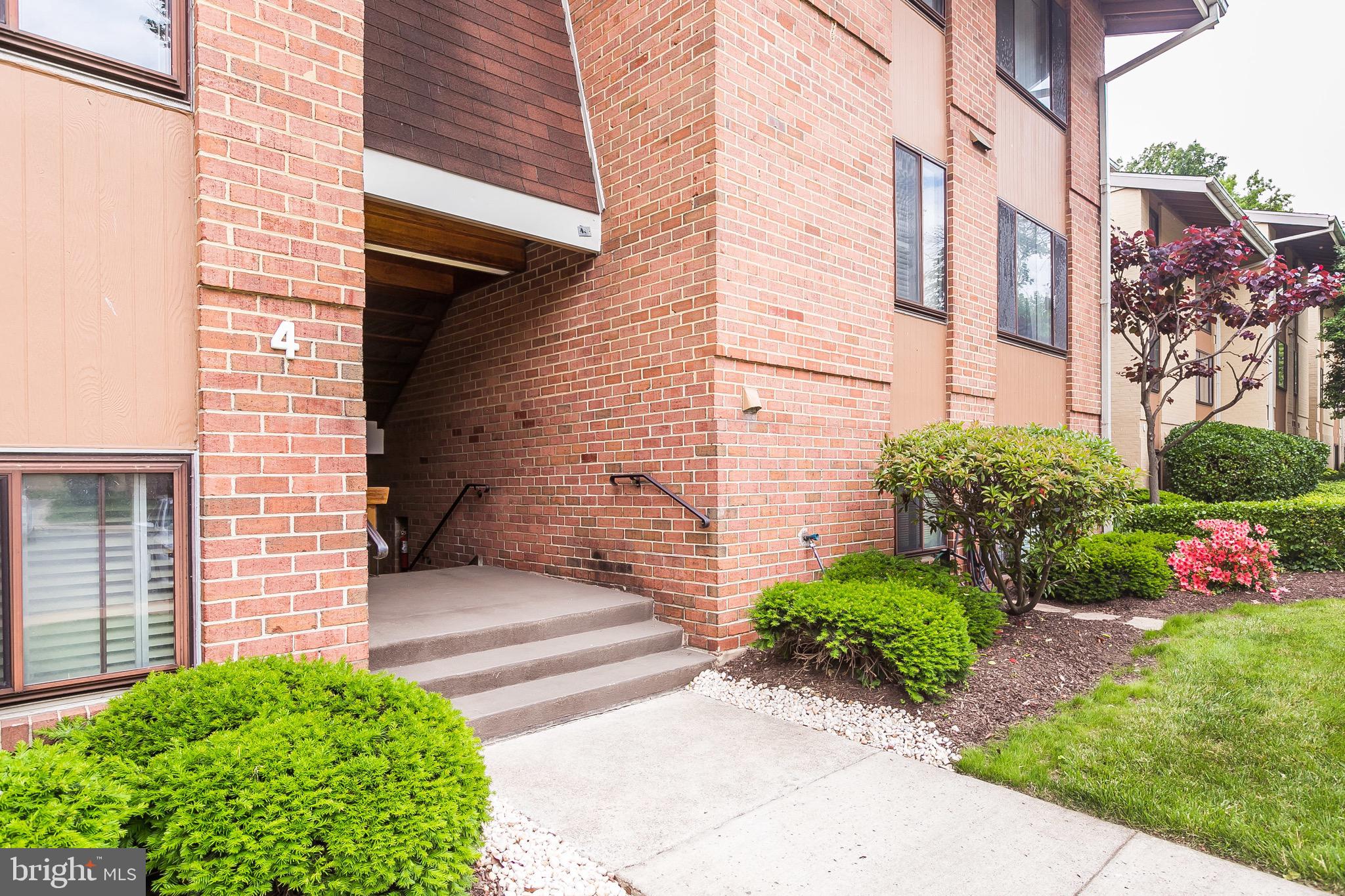 CROSS KEYS - Residential