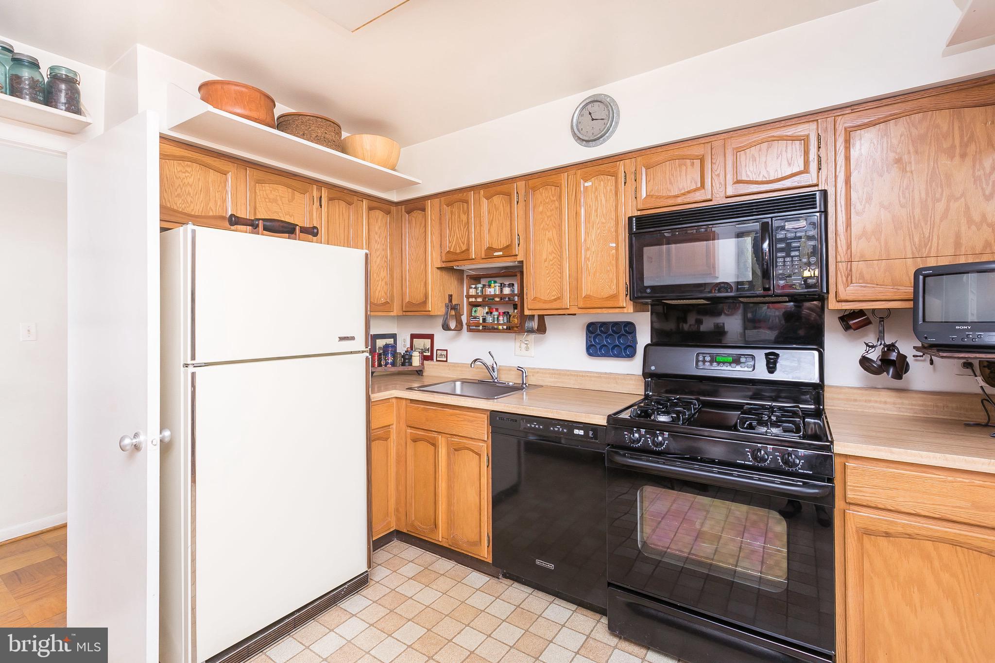 CROSS KEYS - Residential