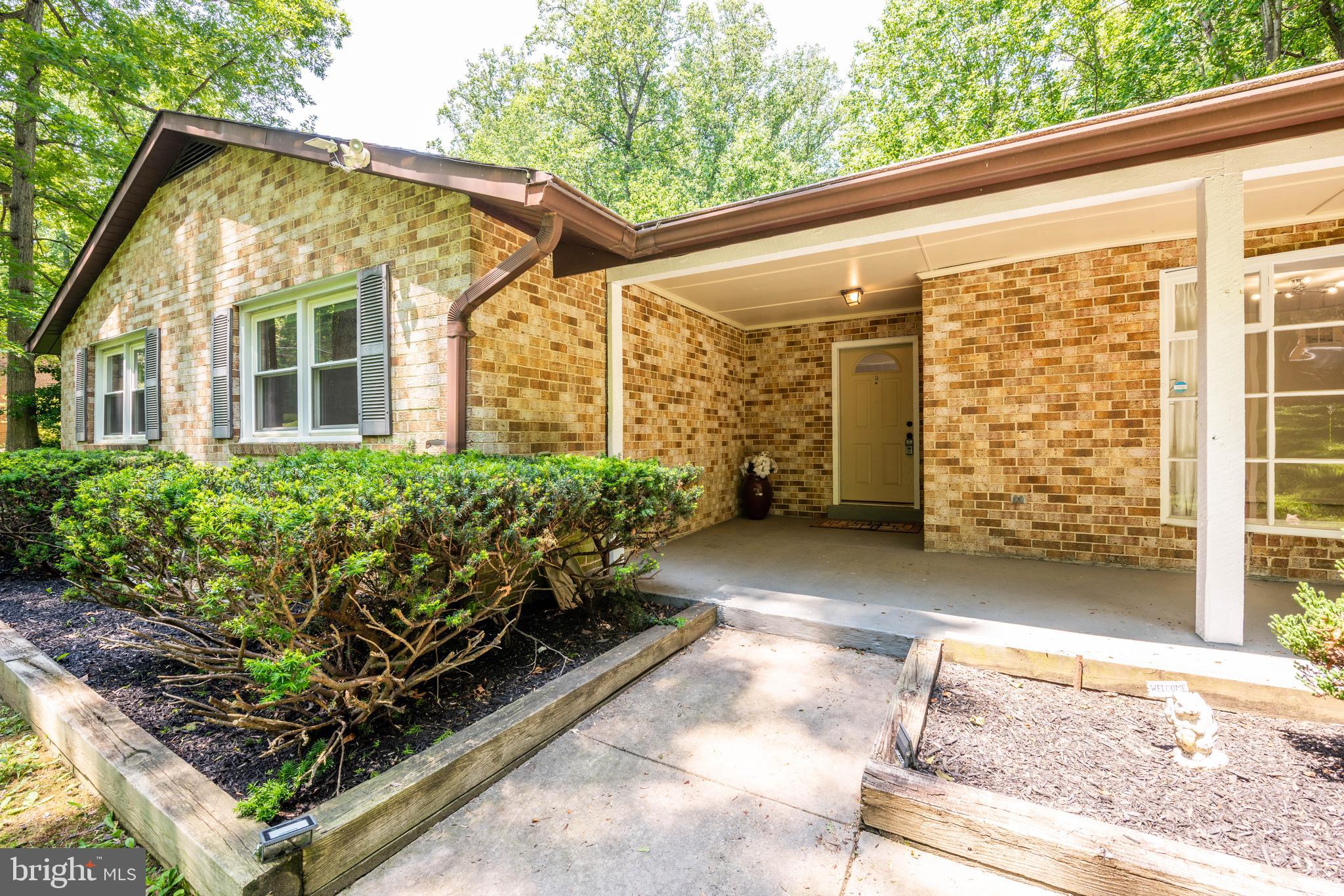 13925 WAYSIDE DRIVE
